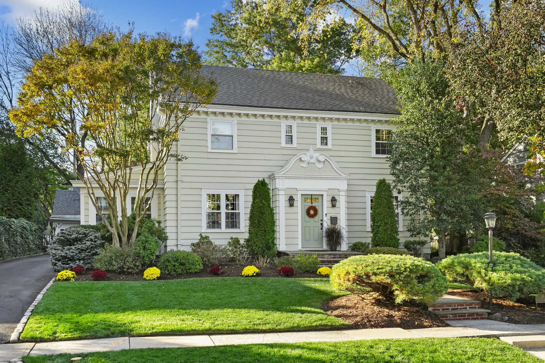 43 Canoe Brook Parkway