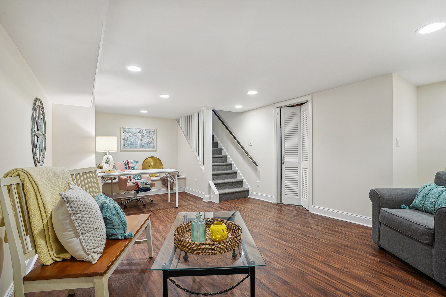 2087 Lyde Place 