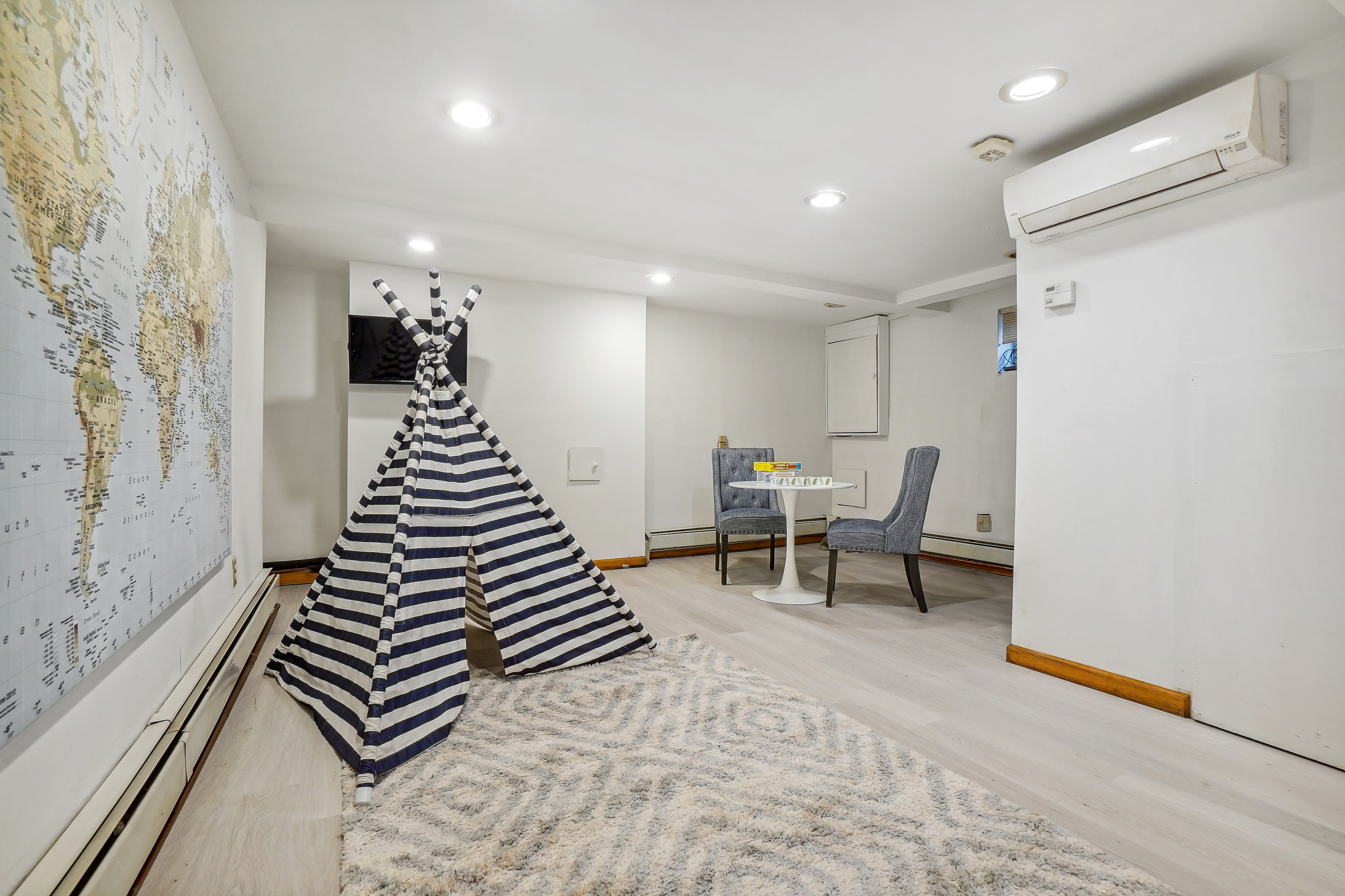 7 Pleasant Avenue