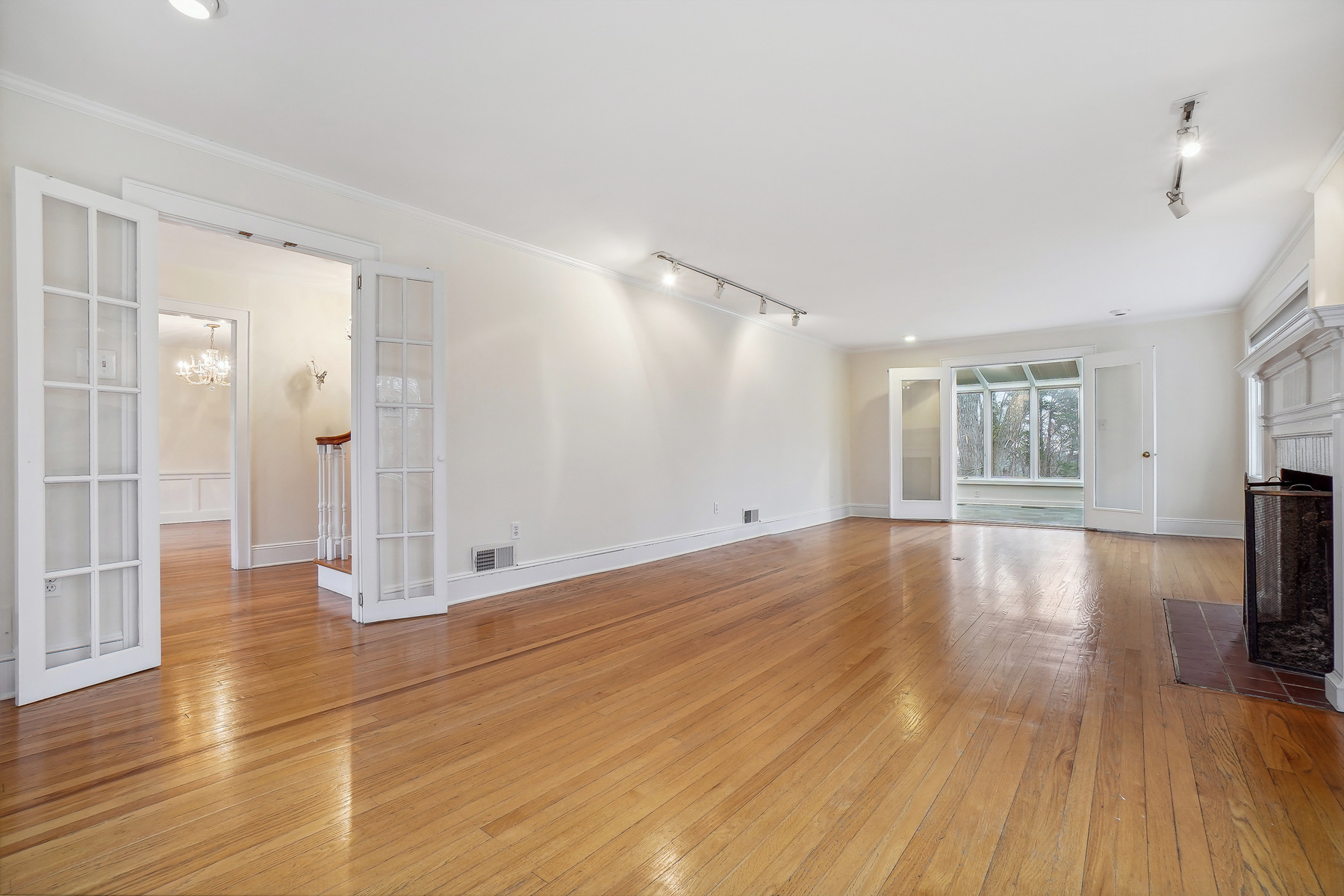 46 Fredonia Road