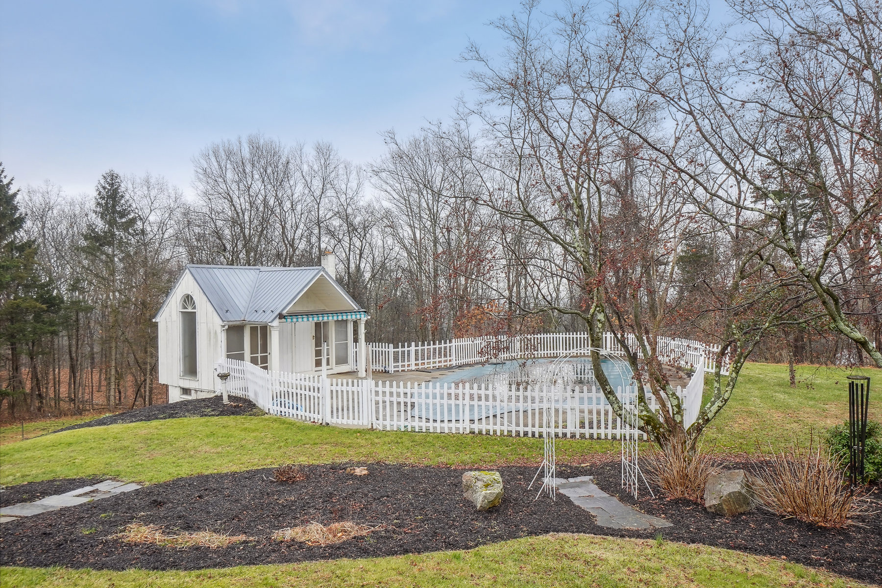 46 Fredonia Road