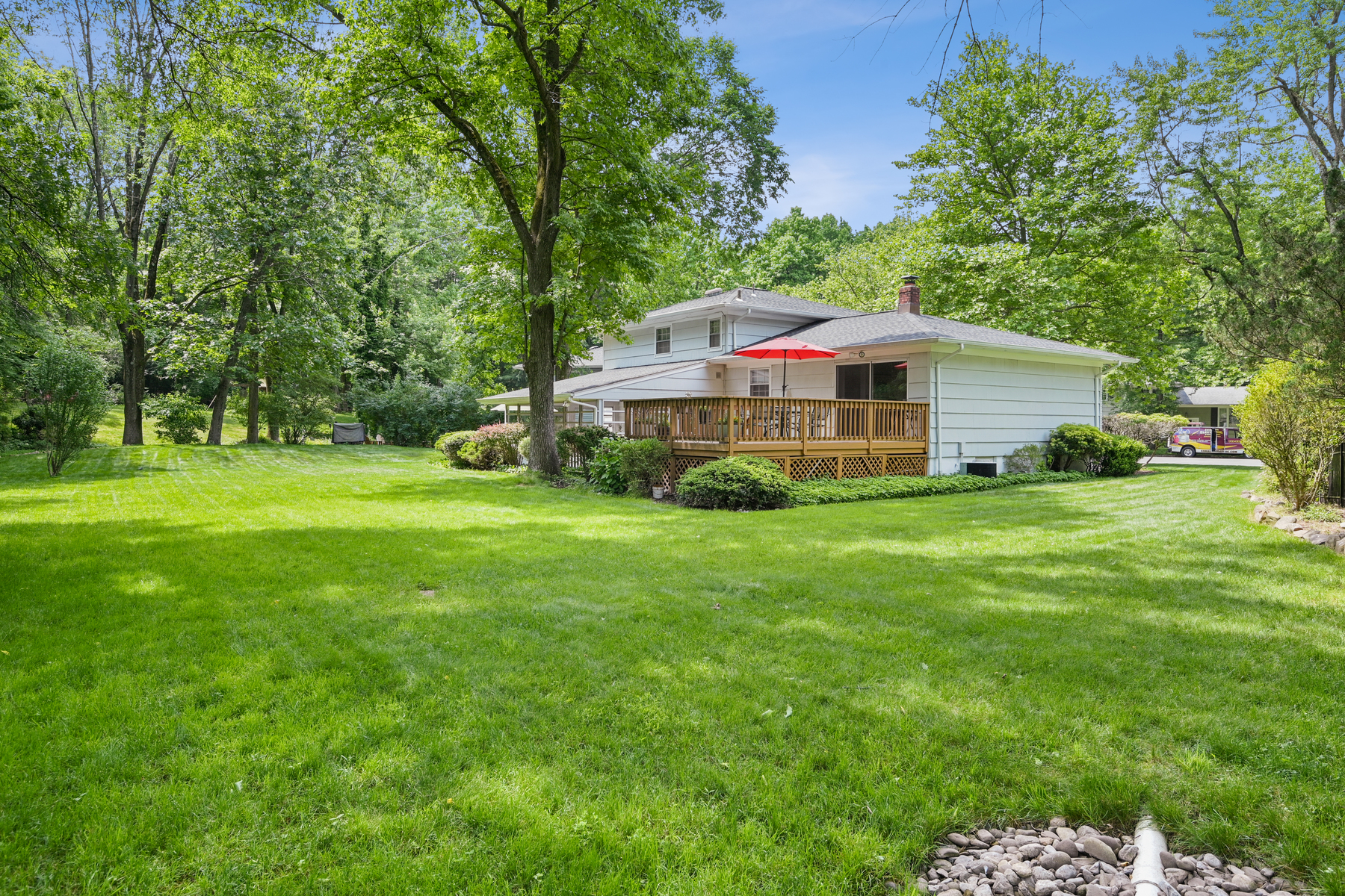 38 Ascot Way