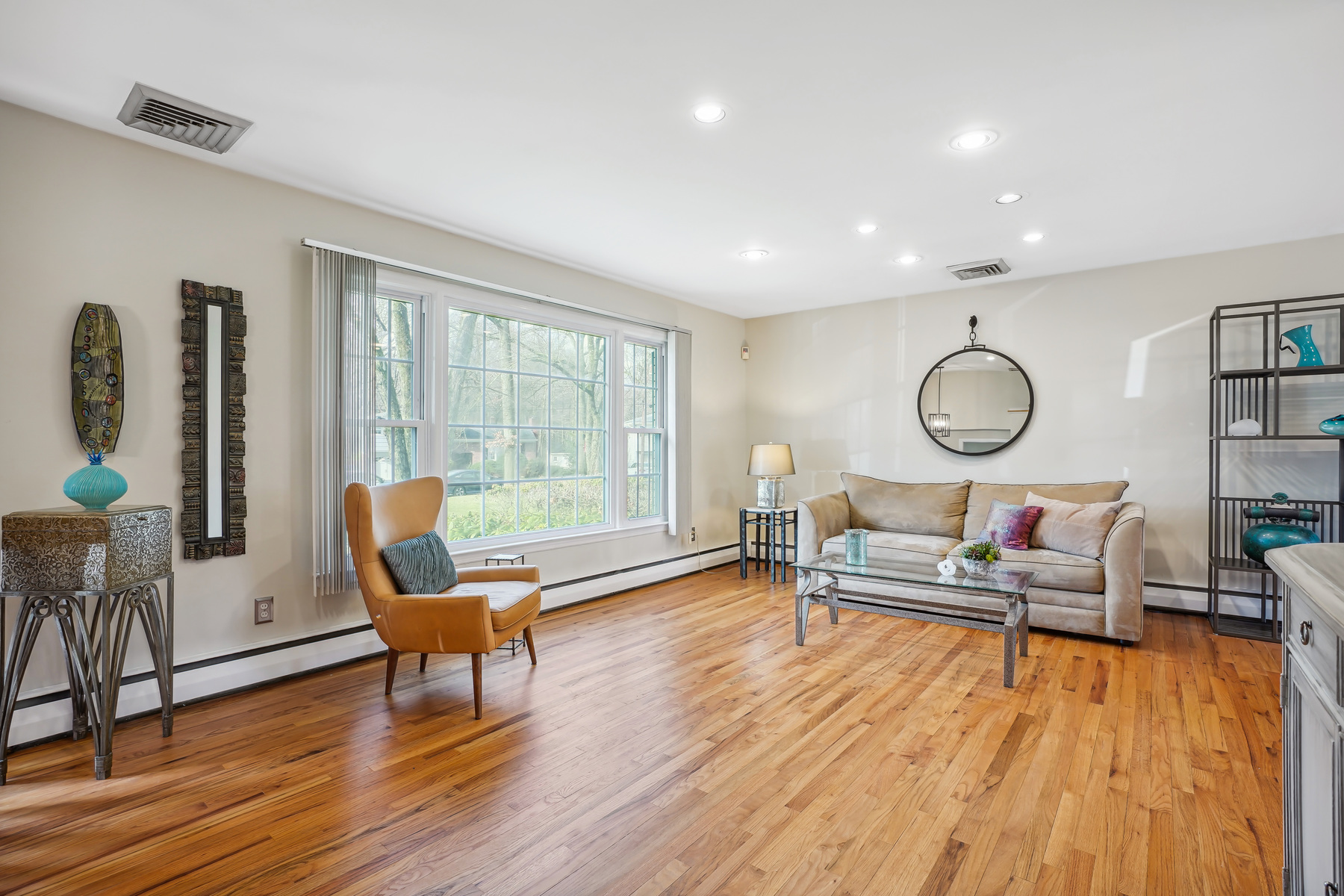 38 Ascot Way