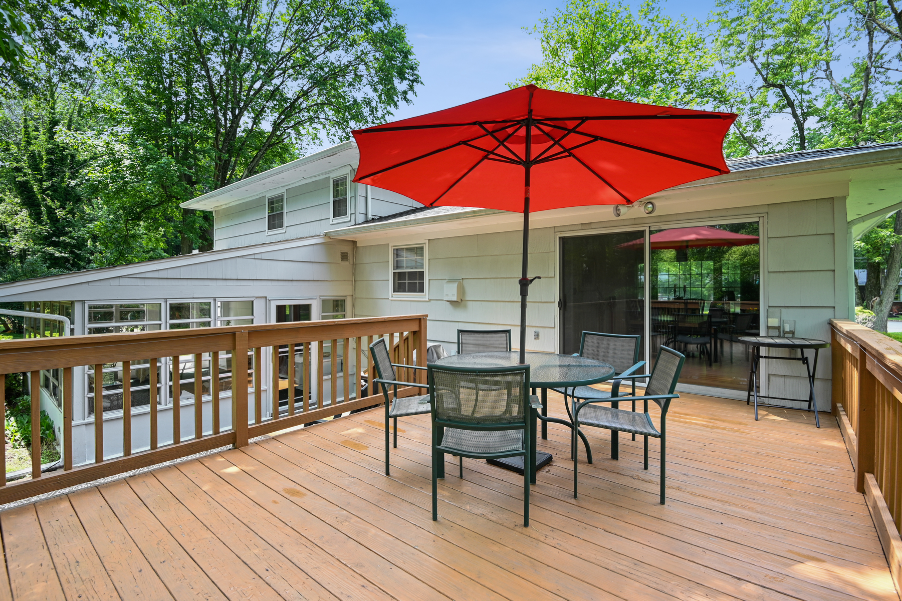 38 Ascot Way