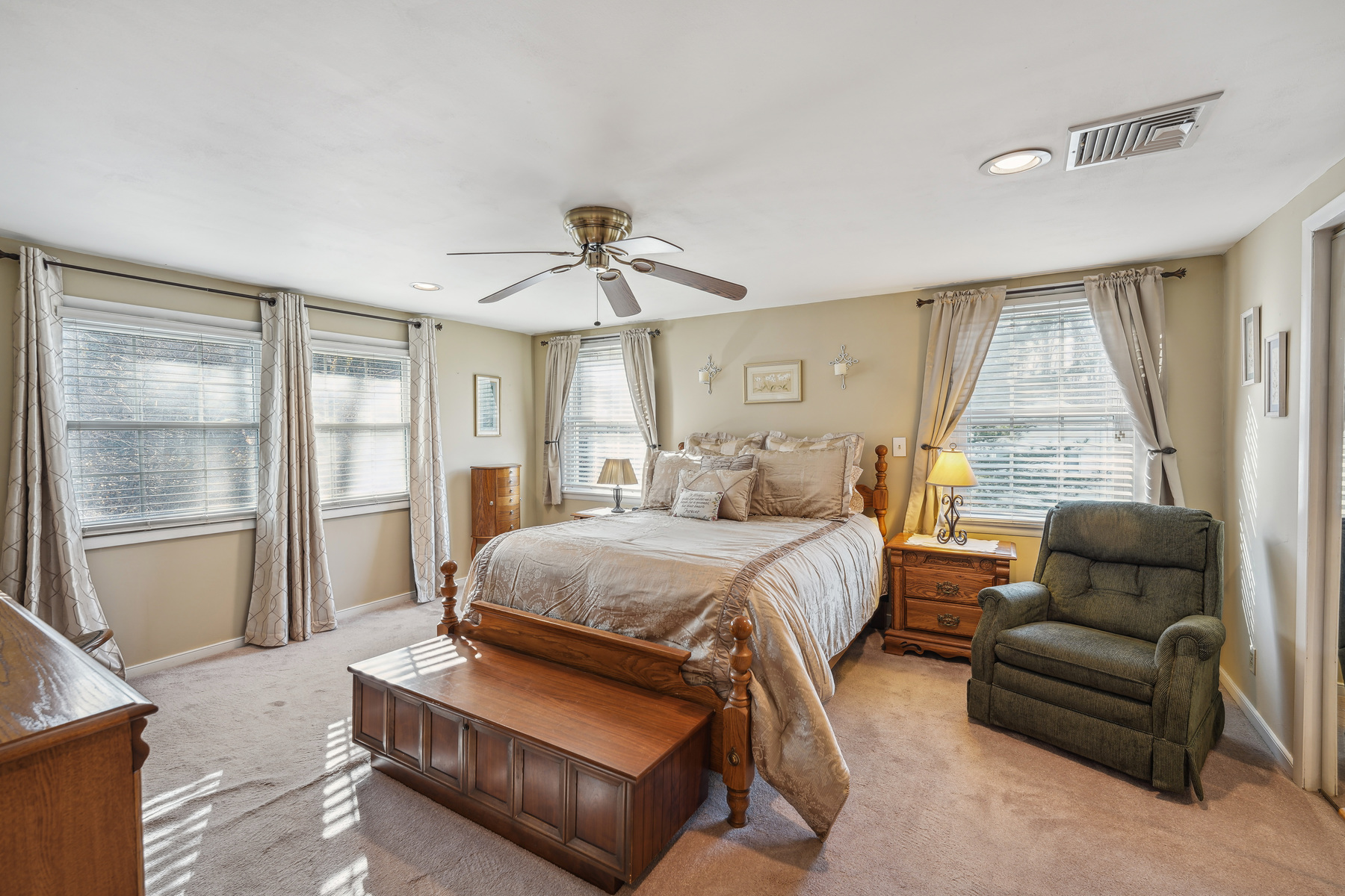 23 Maxine Drive