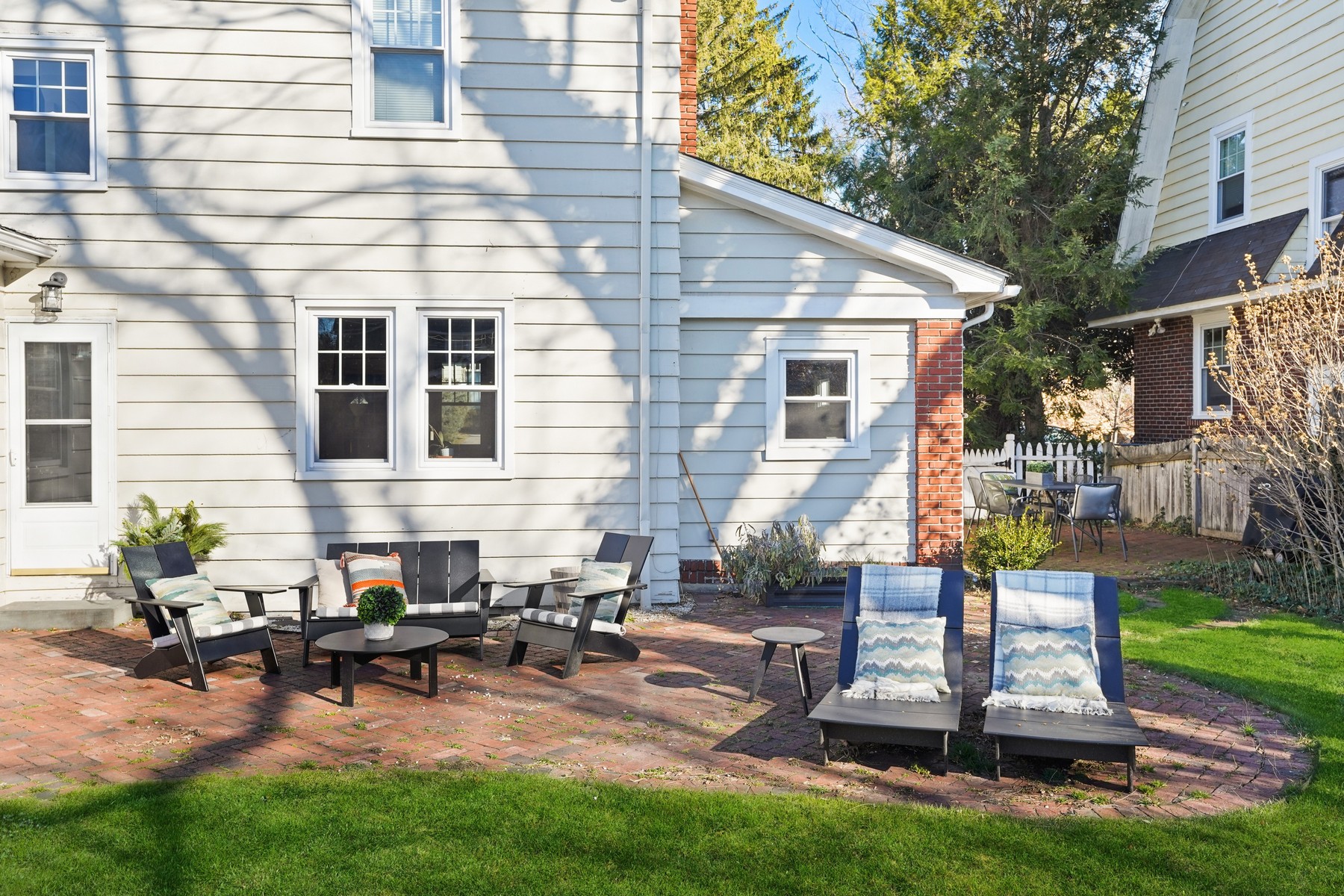 5 Euclid Place 