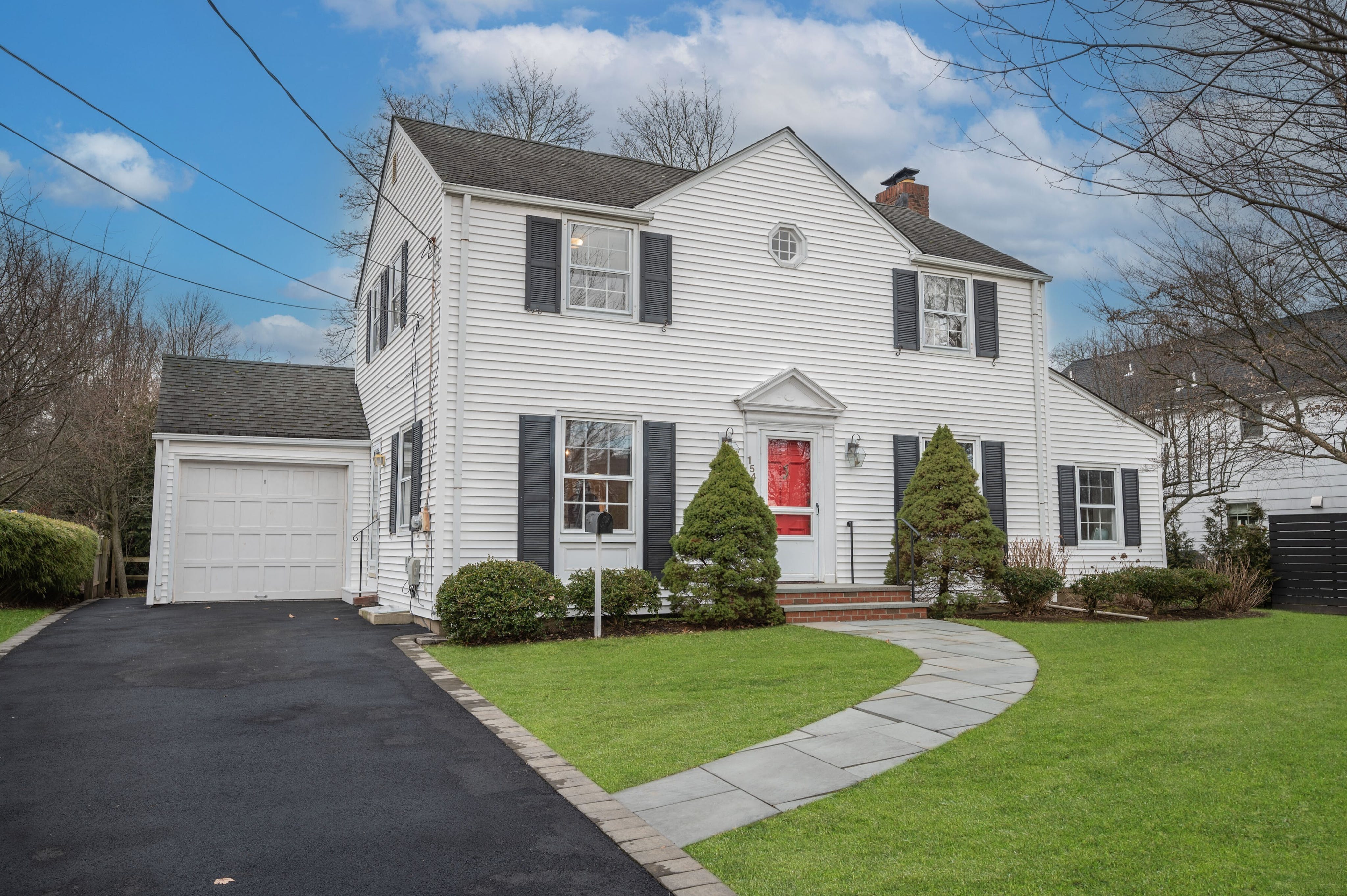 154 Kent Place Boulevard