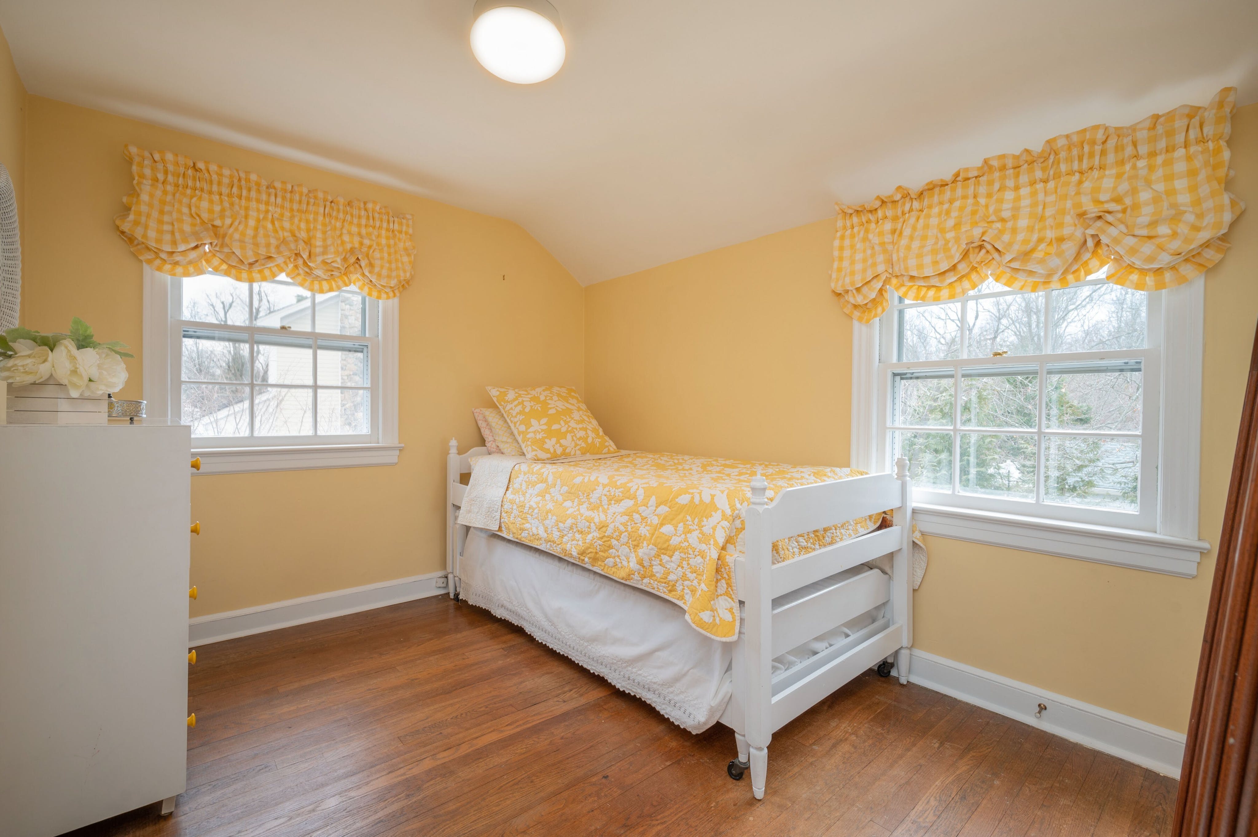 154 Kent Place Boulevard