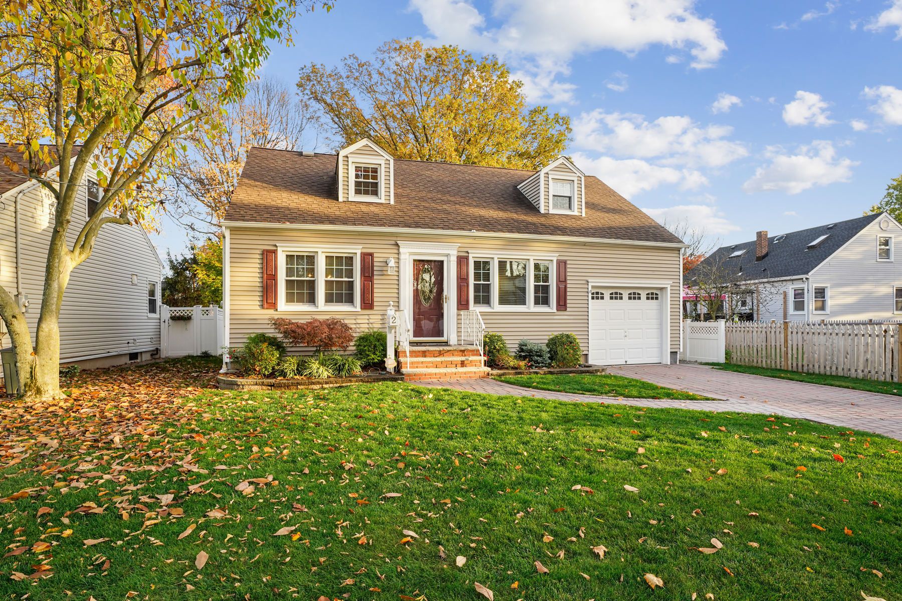 2 Wade Avenue