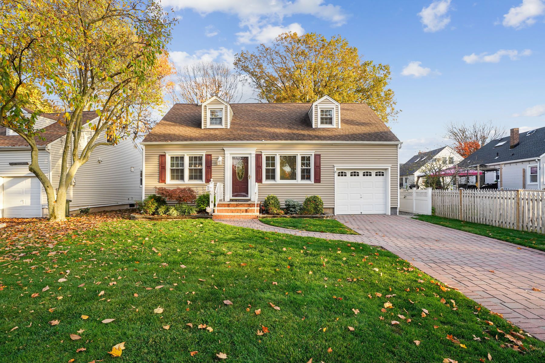 2 Wade Avenue