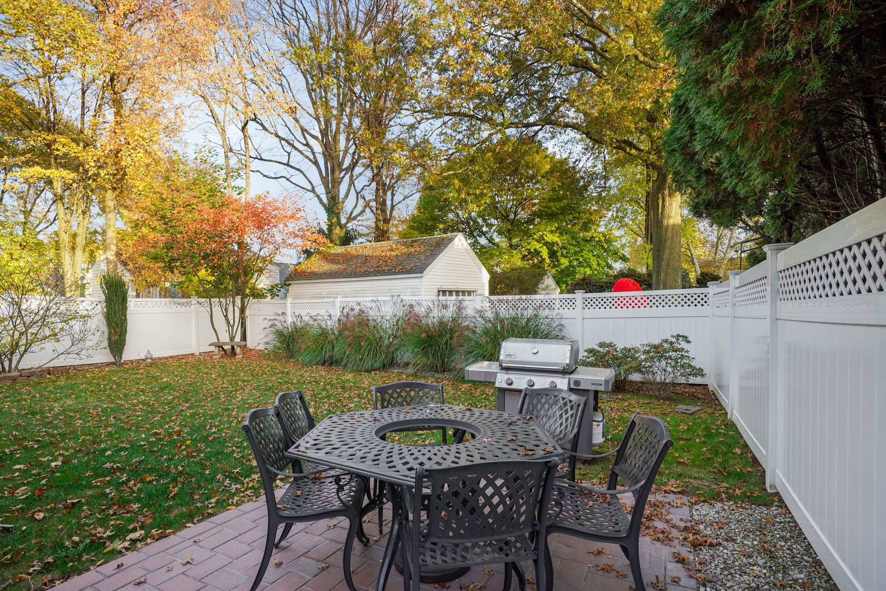 2 Wade Avenue