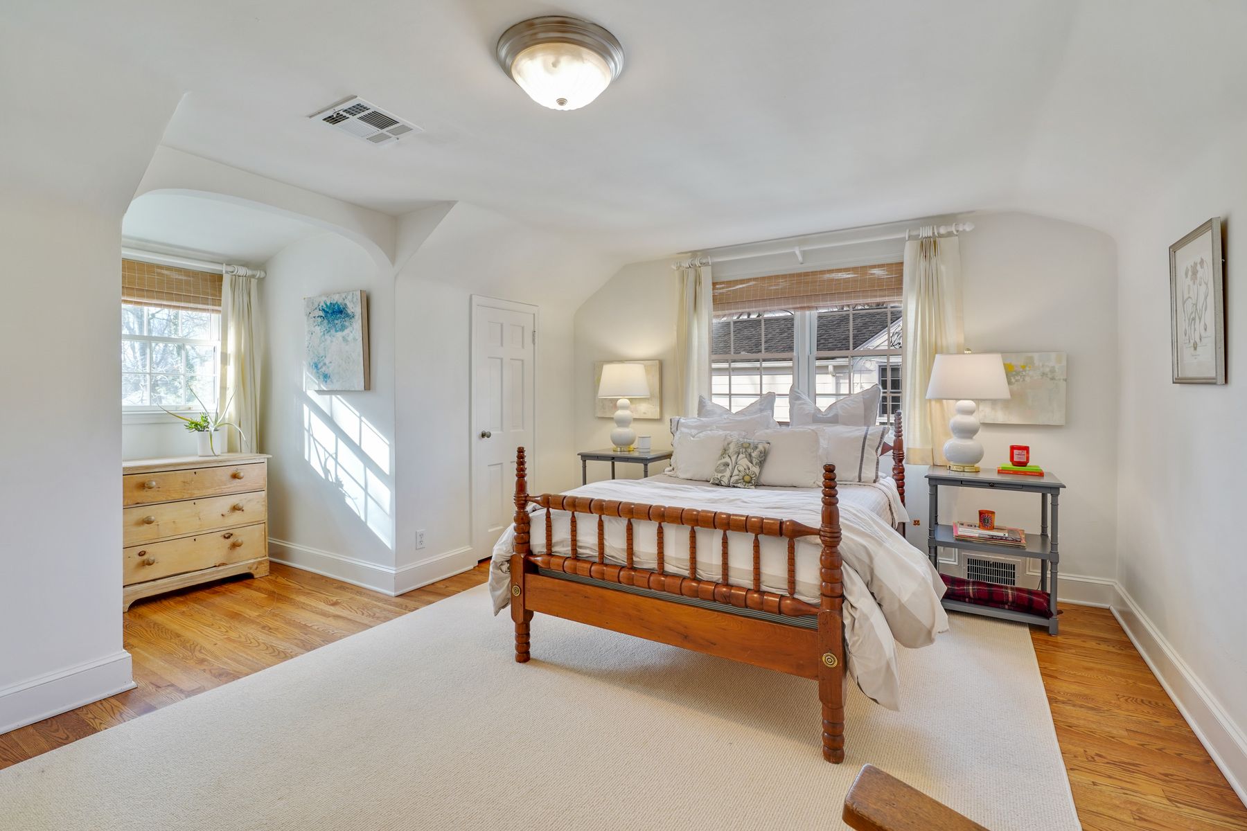 16 Hickory Road