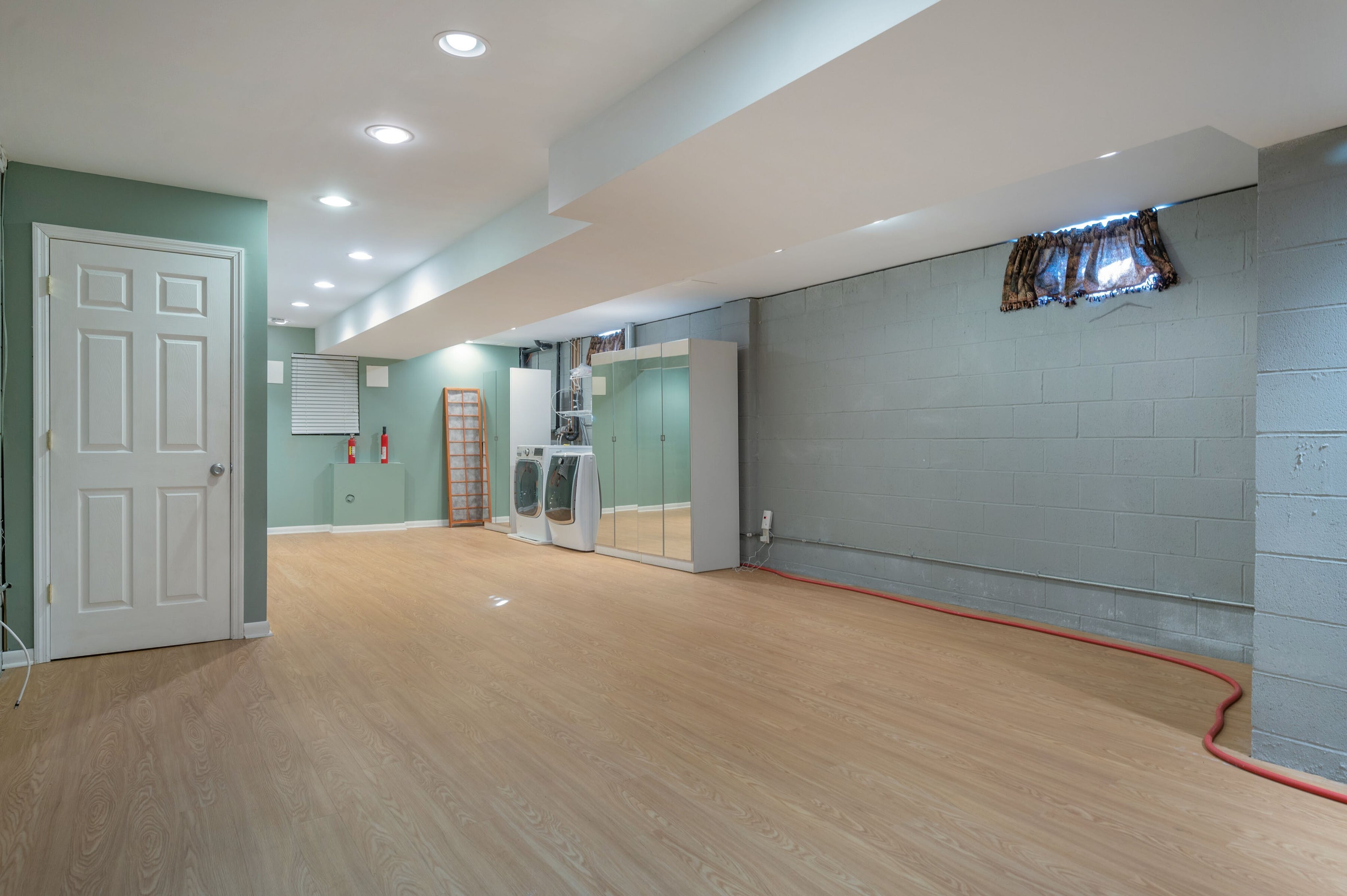 27 Russell Place, #2