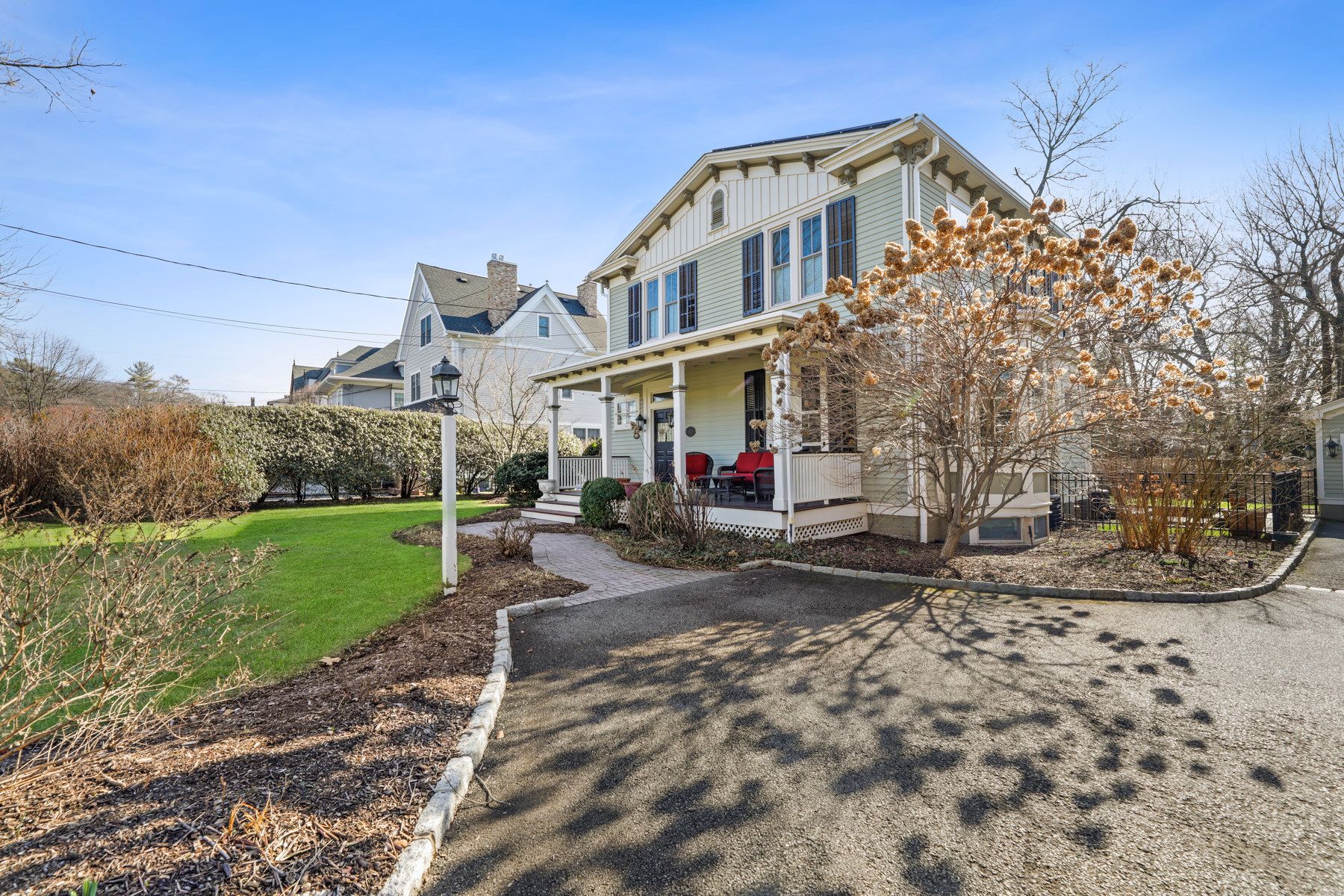 272 Springfield Avenue