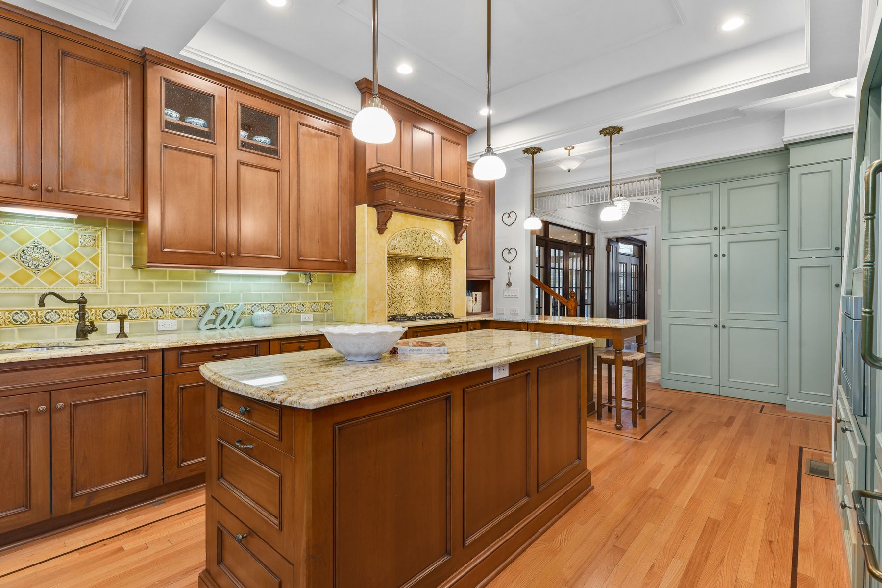 272 Springfield Avenue