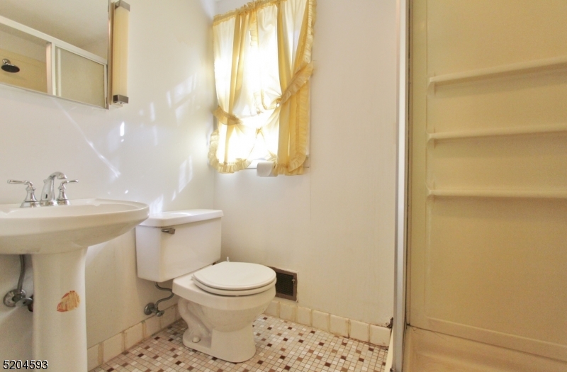 2 Kennedy Ct