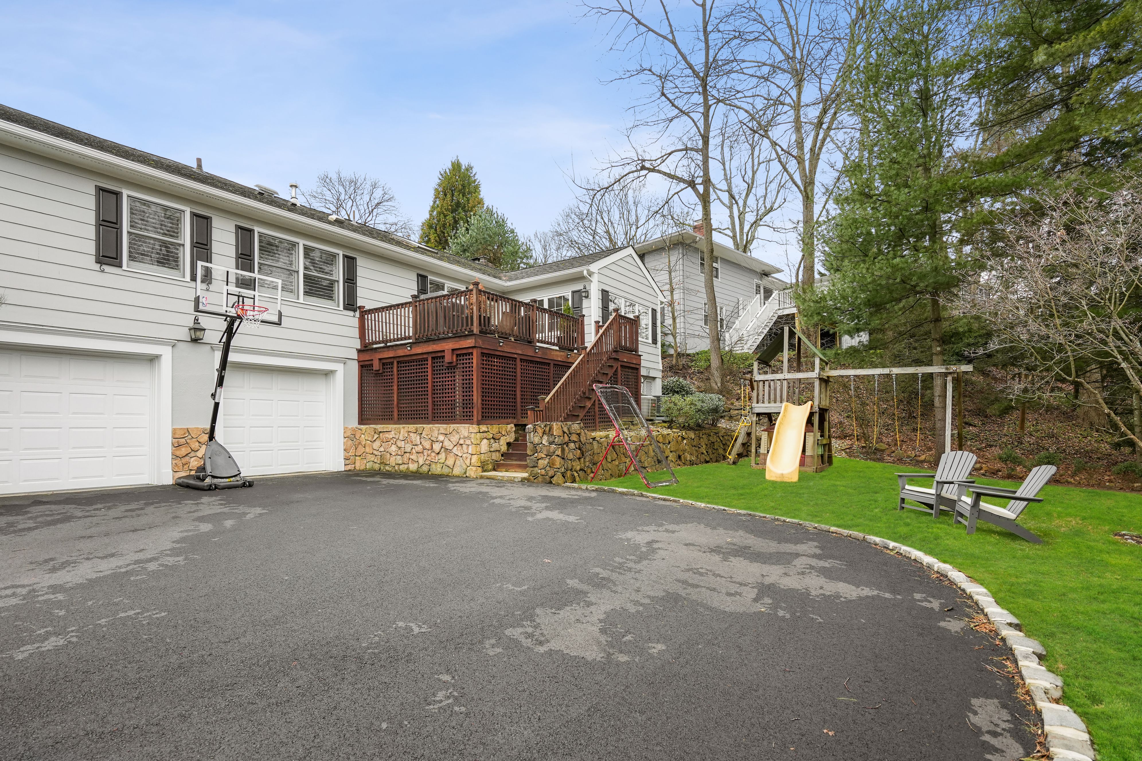 3 Knob Hill Drive 