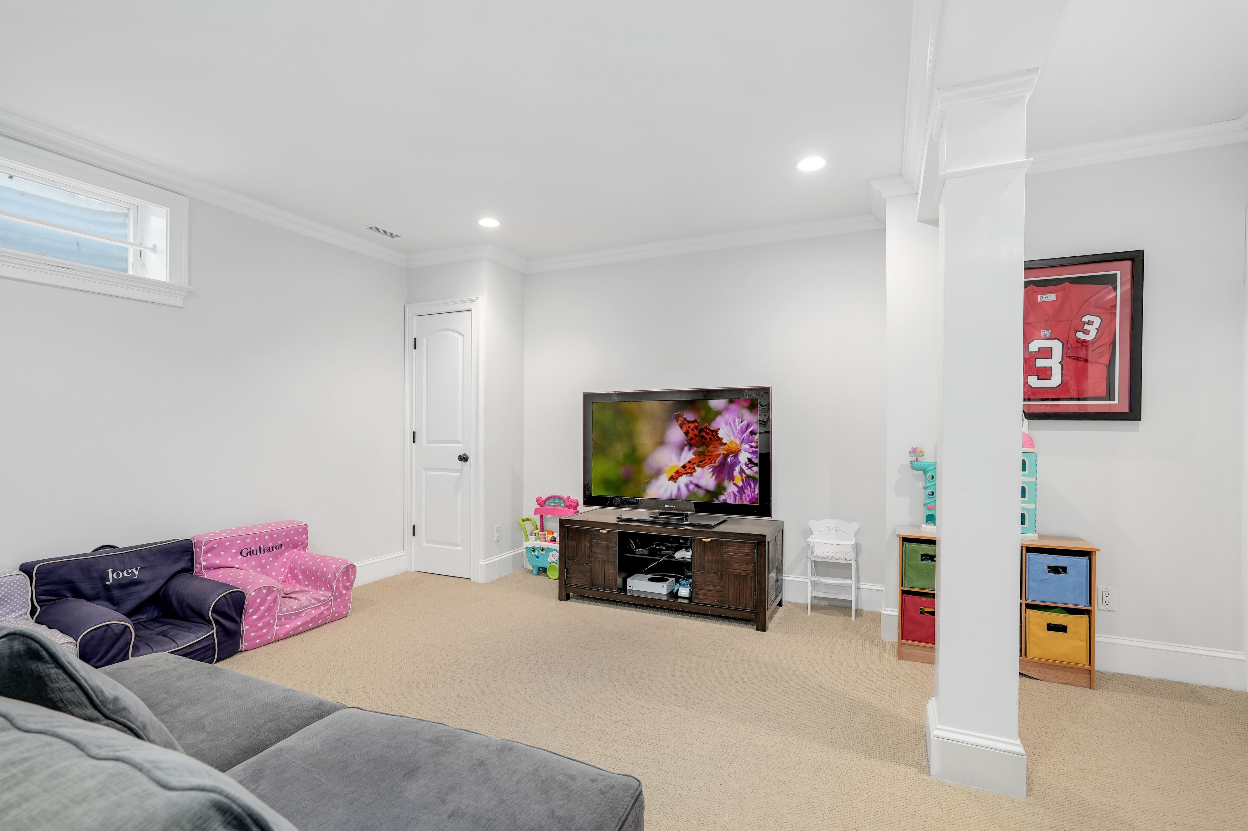 3 Knob Hill Drive 