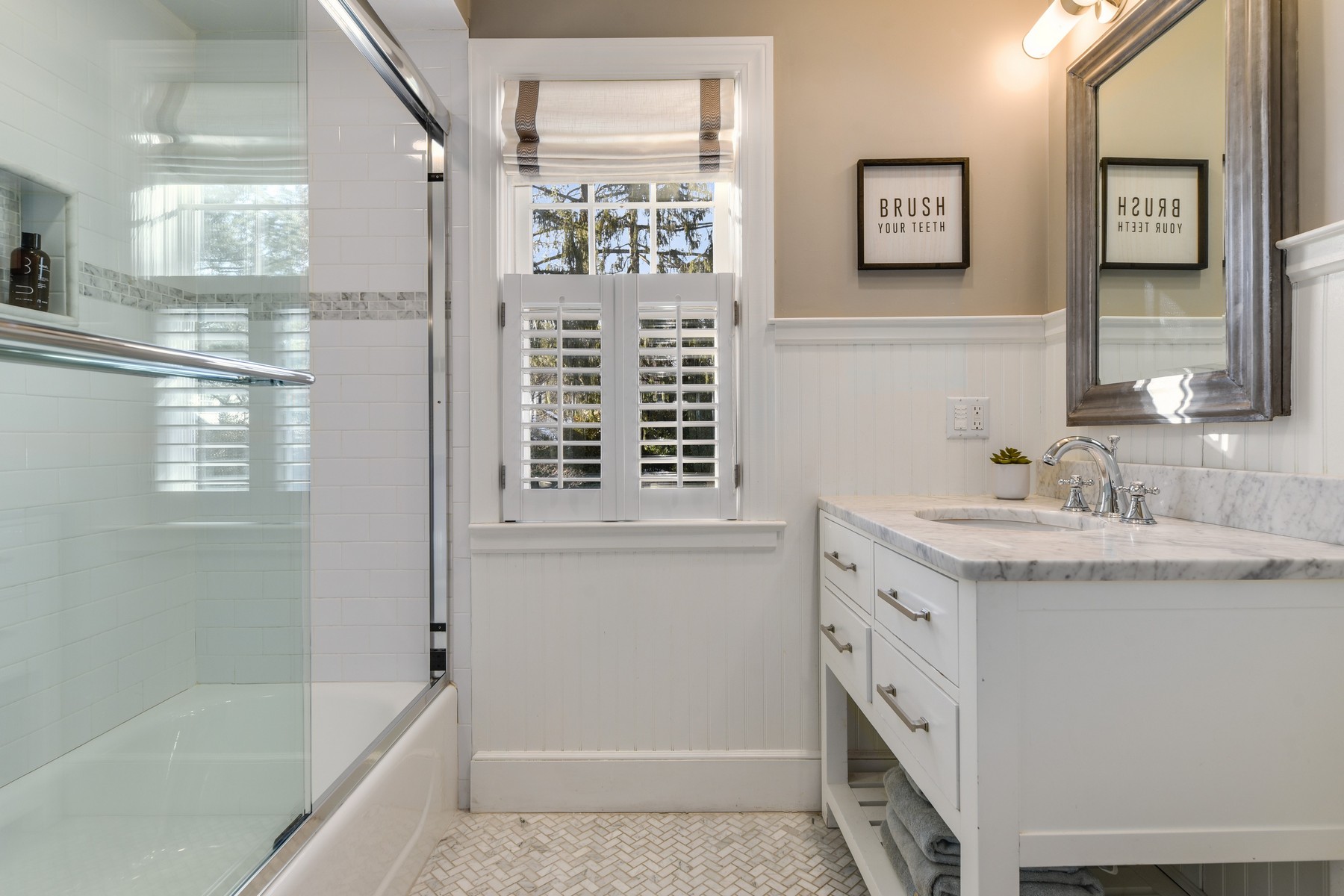 24 Greenview Way 