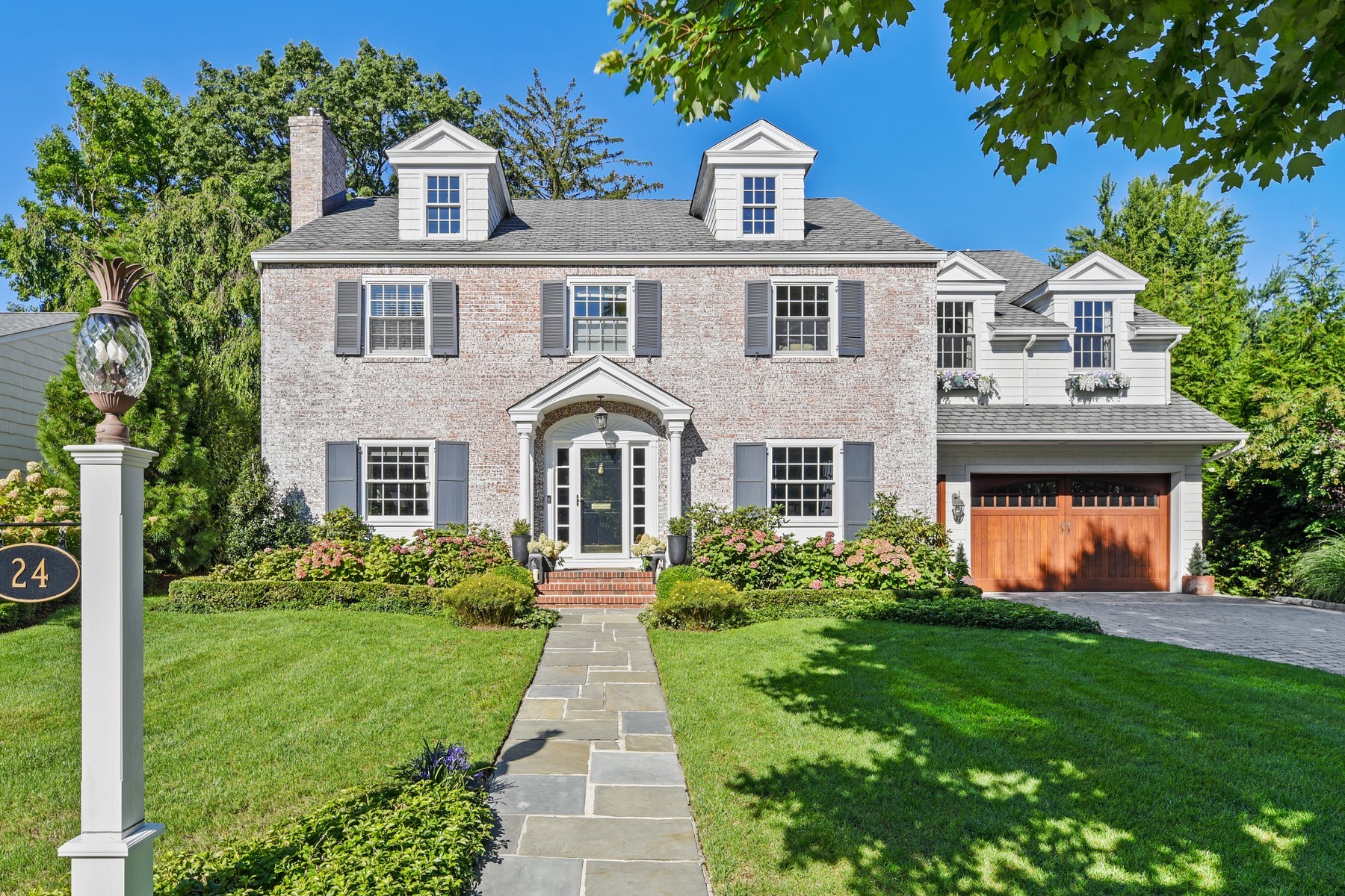 24 Greenview Way 