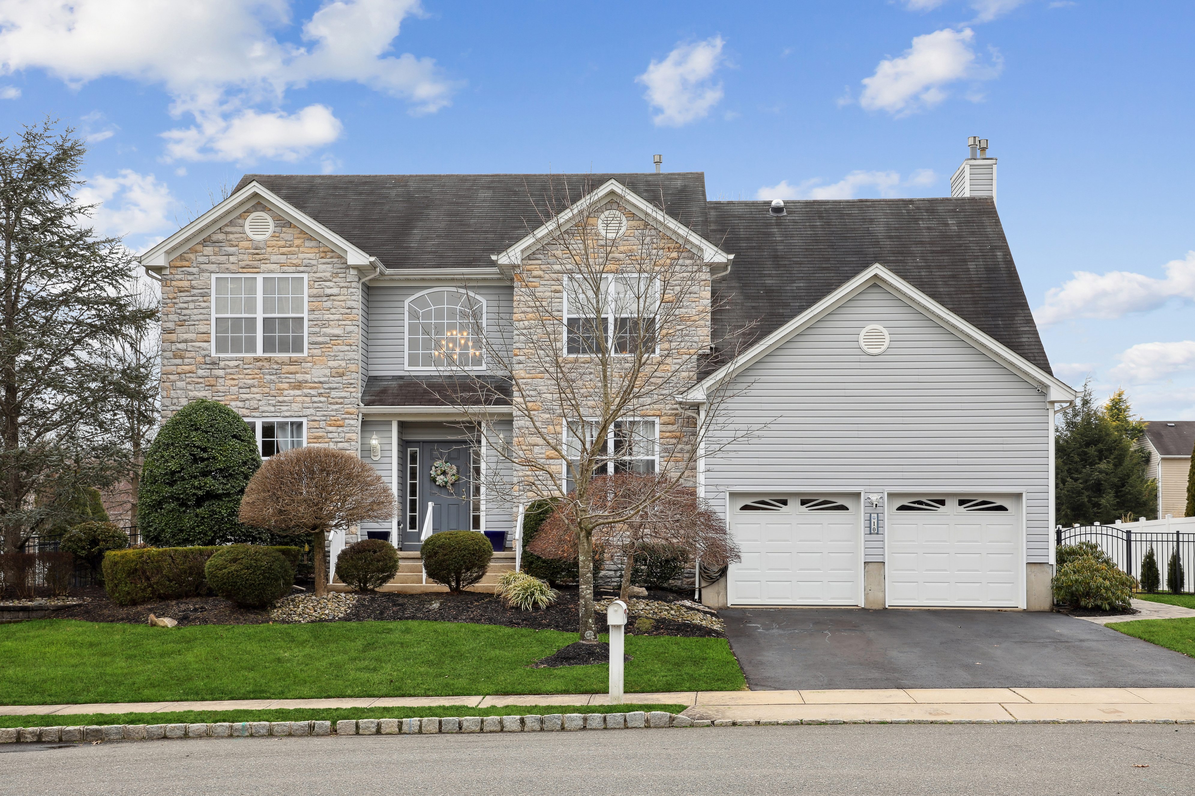 10 Cabin Brook Crescent