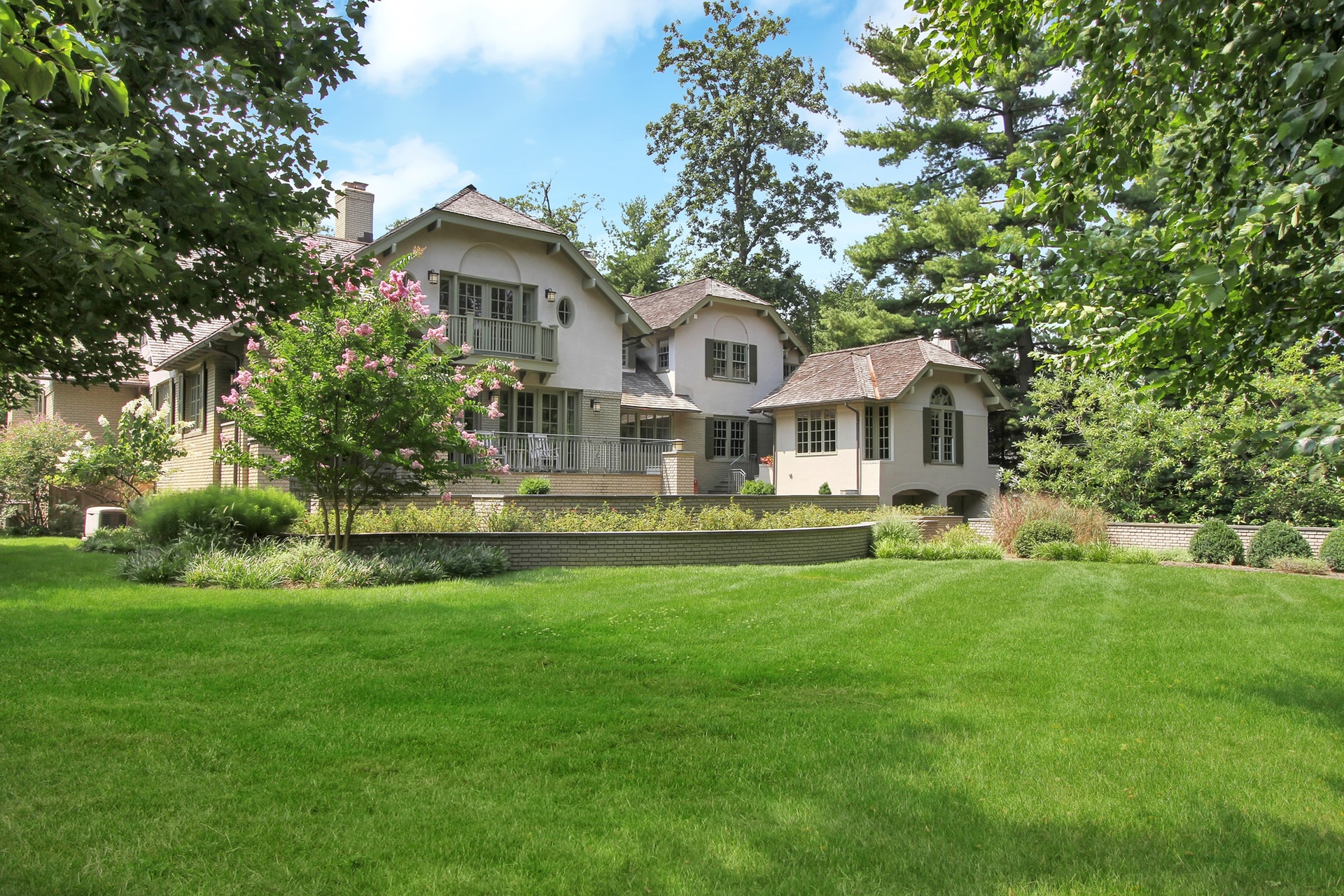 20 Adams Avenue 