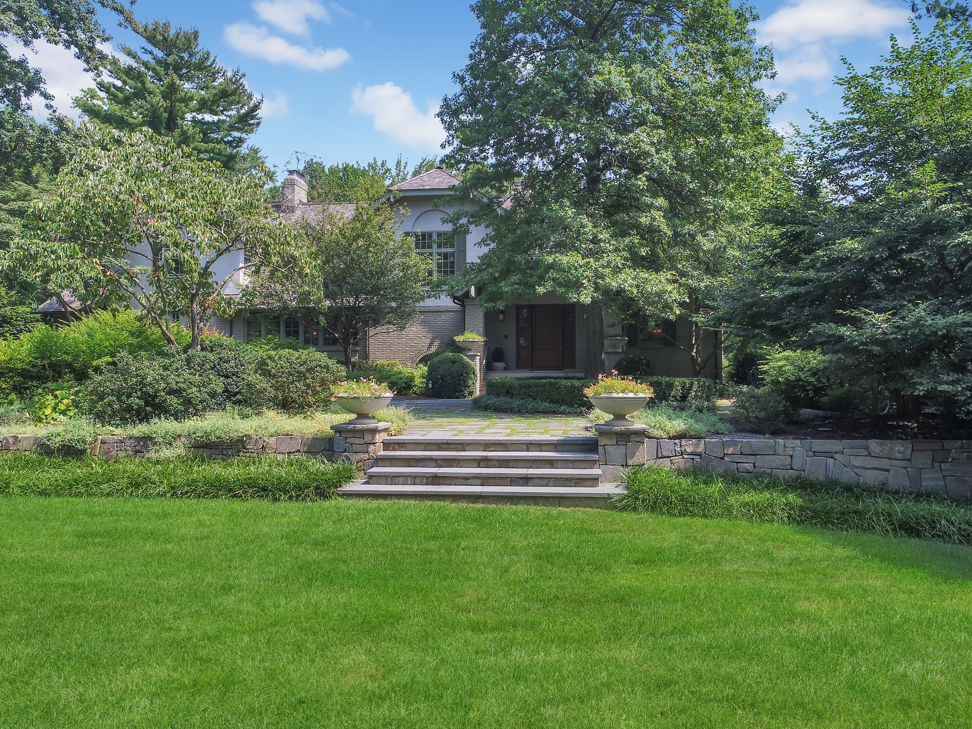20 Adams Avenue 