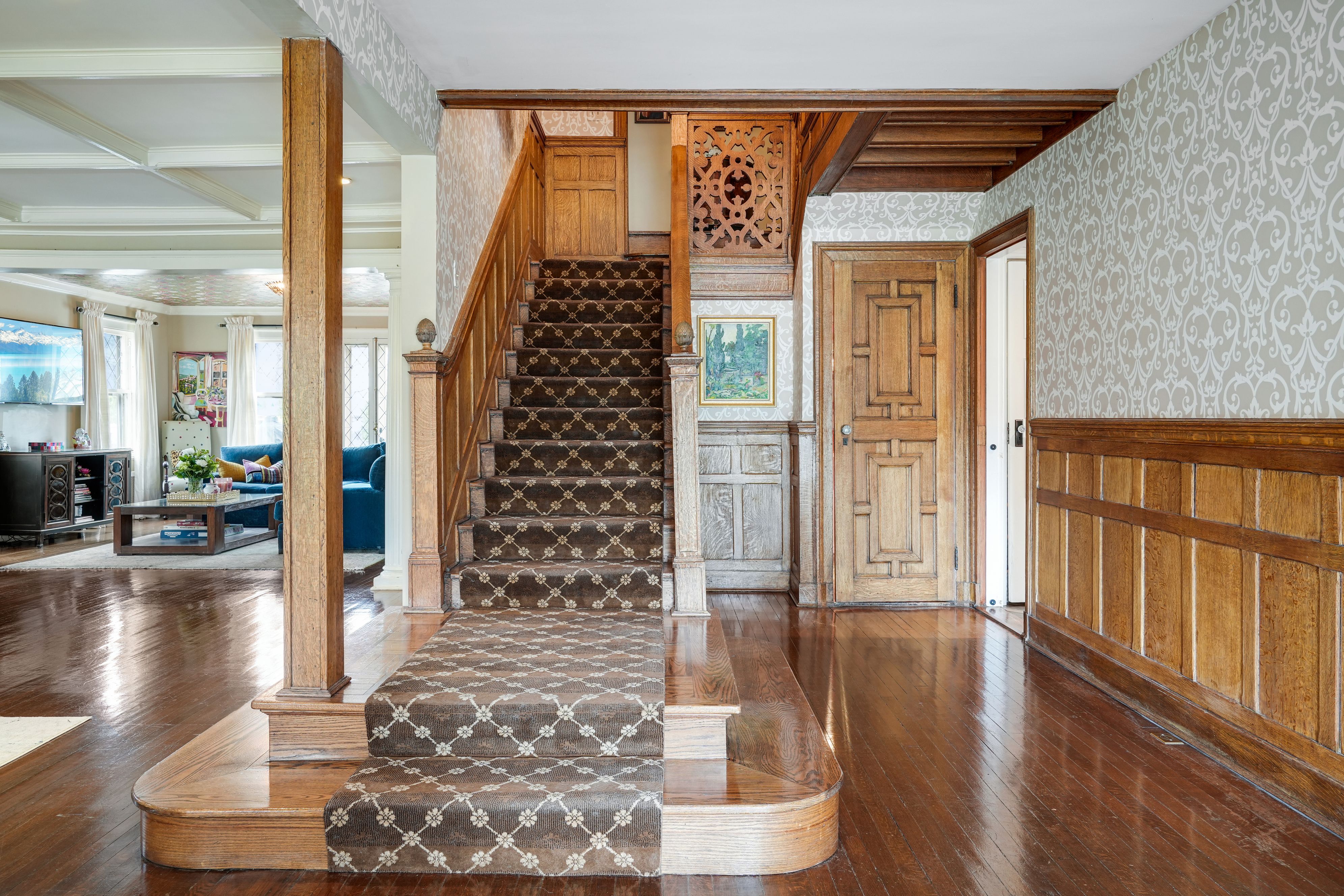 353 Ridgewood Avenue 