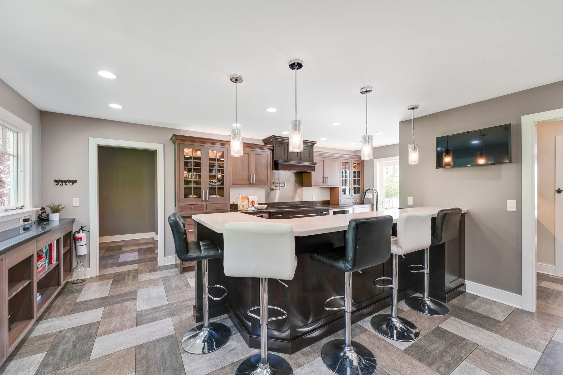 18 Canterbury Lane 
