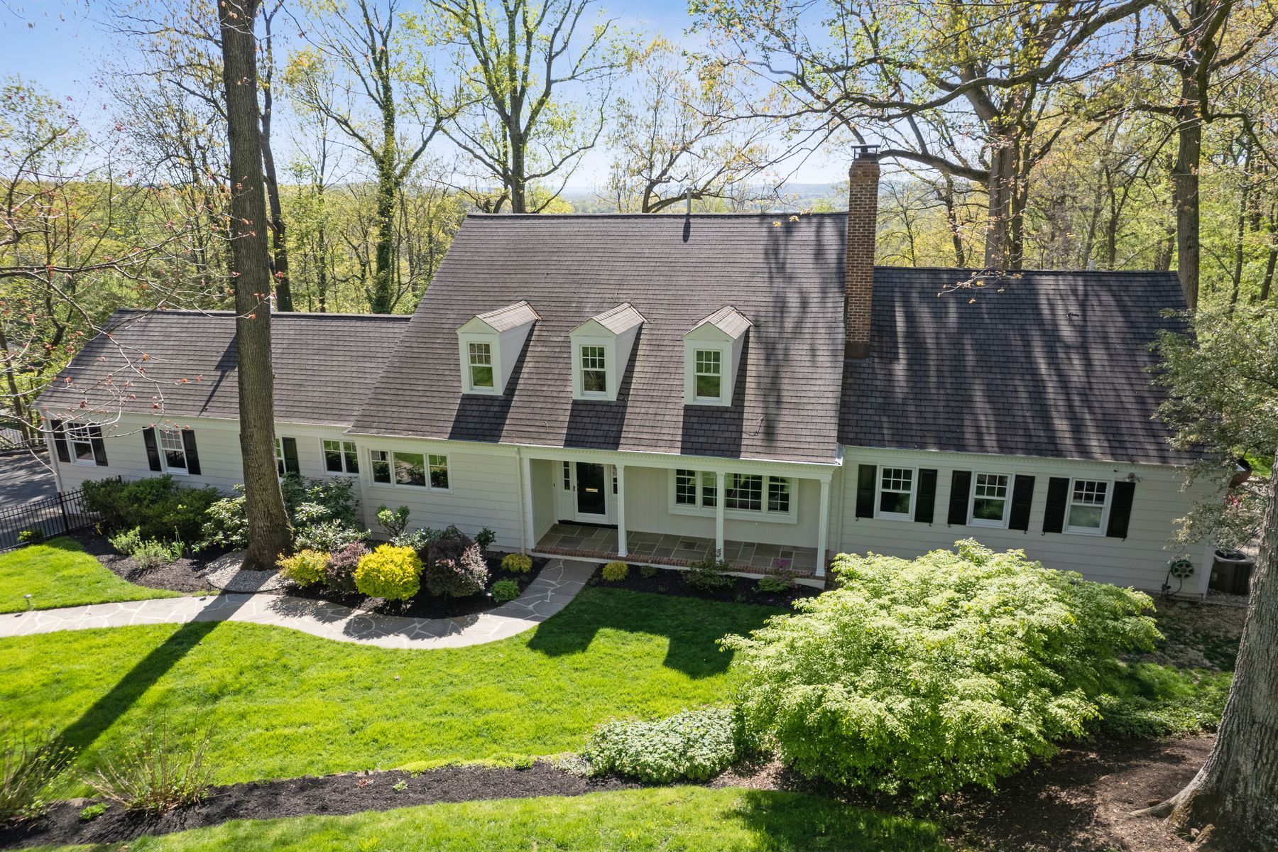 18 Canterbury Lane 
