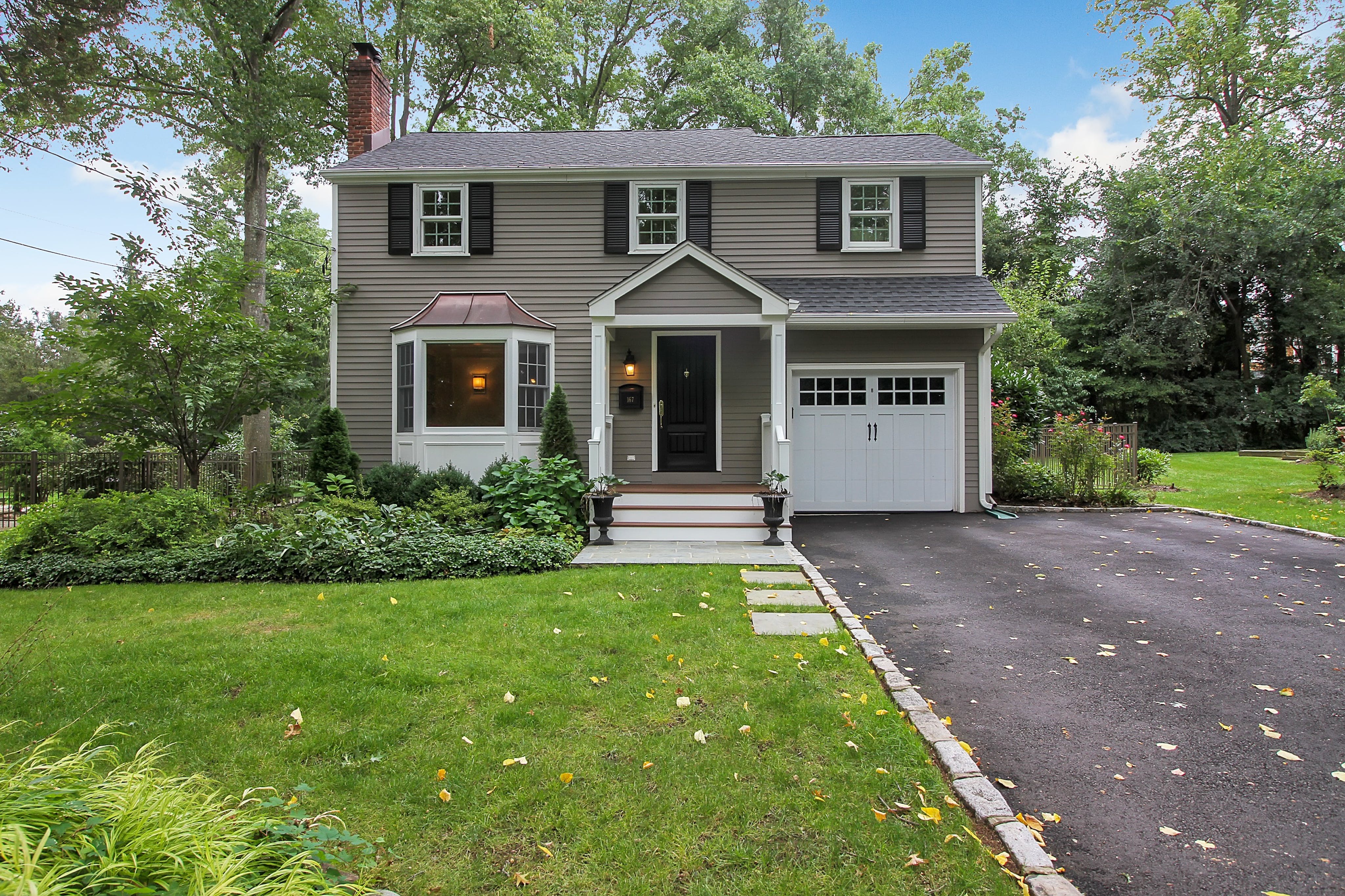 167 Colonial Road 