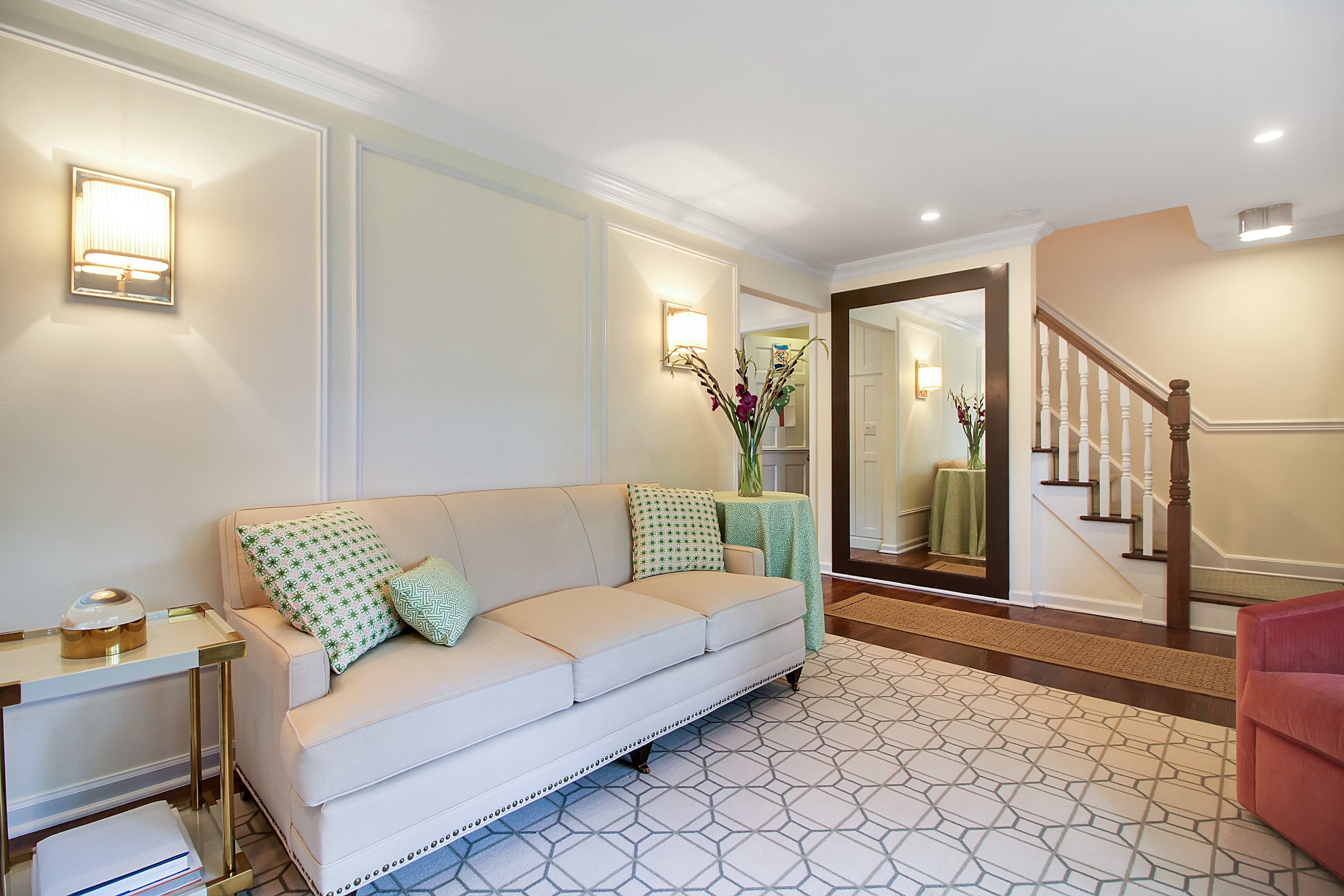 167 Colonial Road 