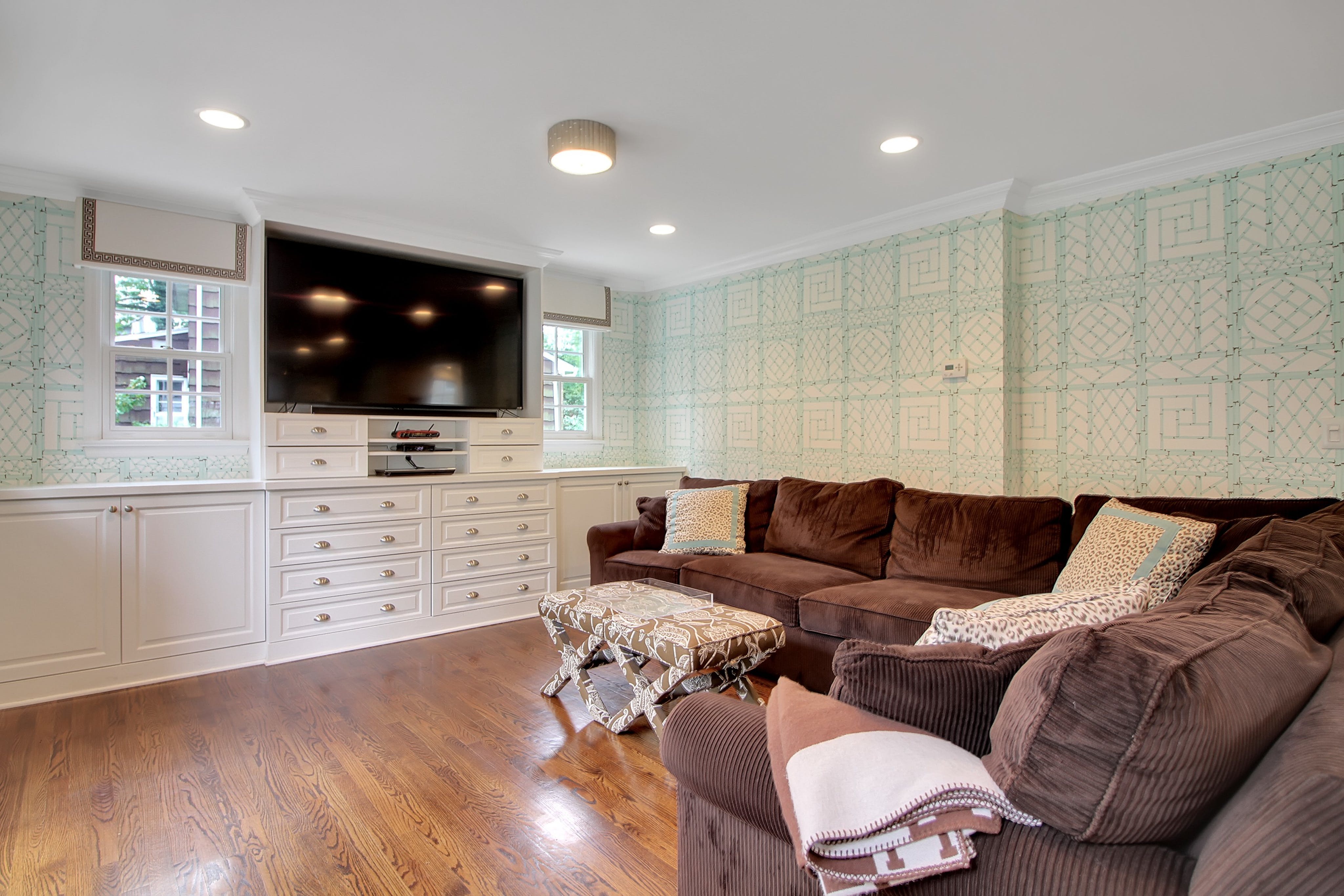 167 Colonial Road 