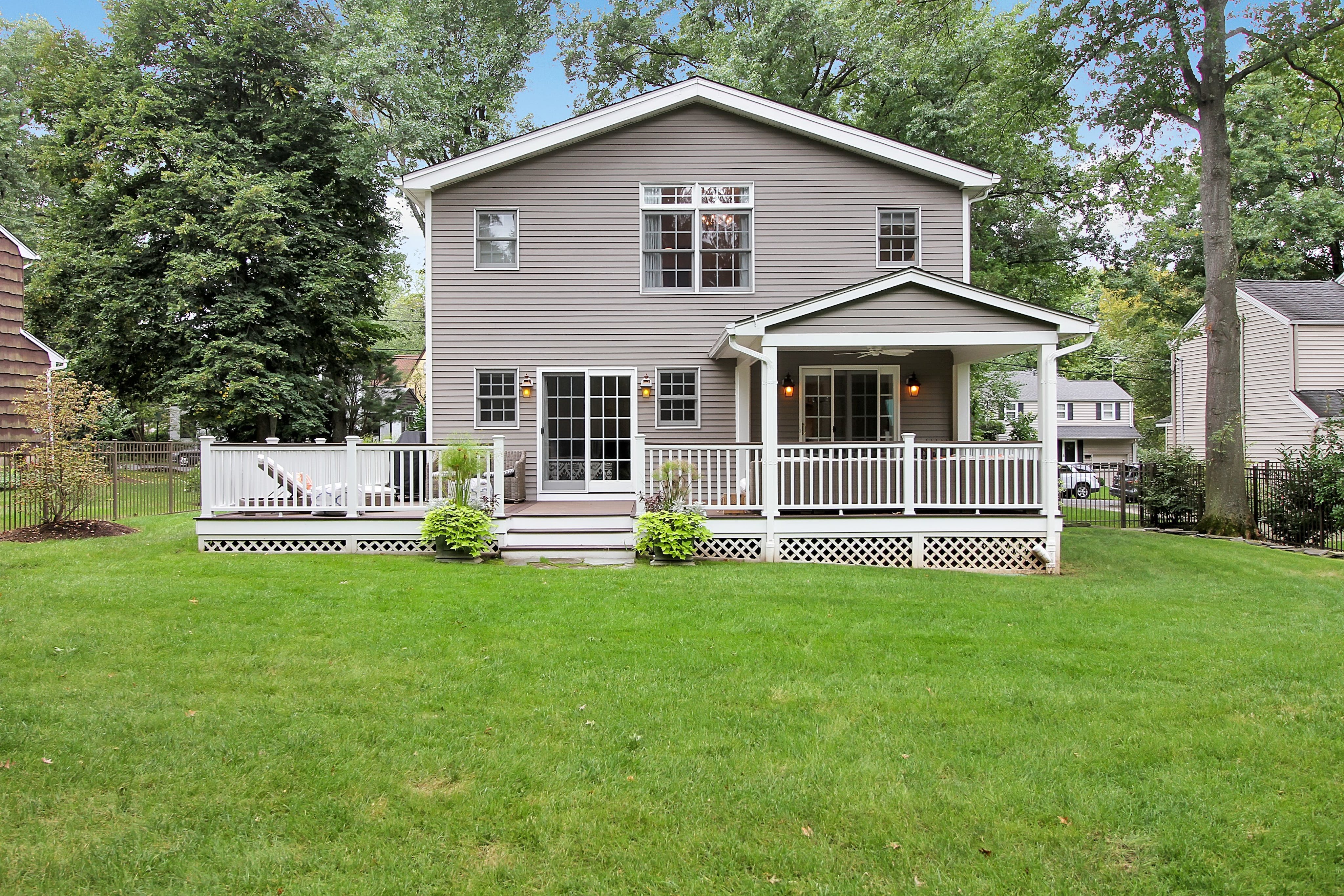 167 Colonial Road 