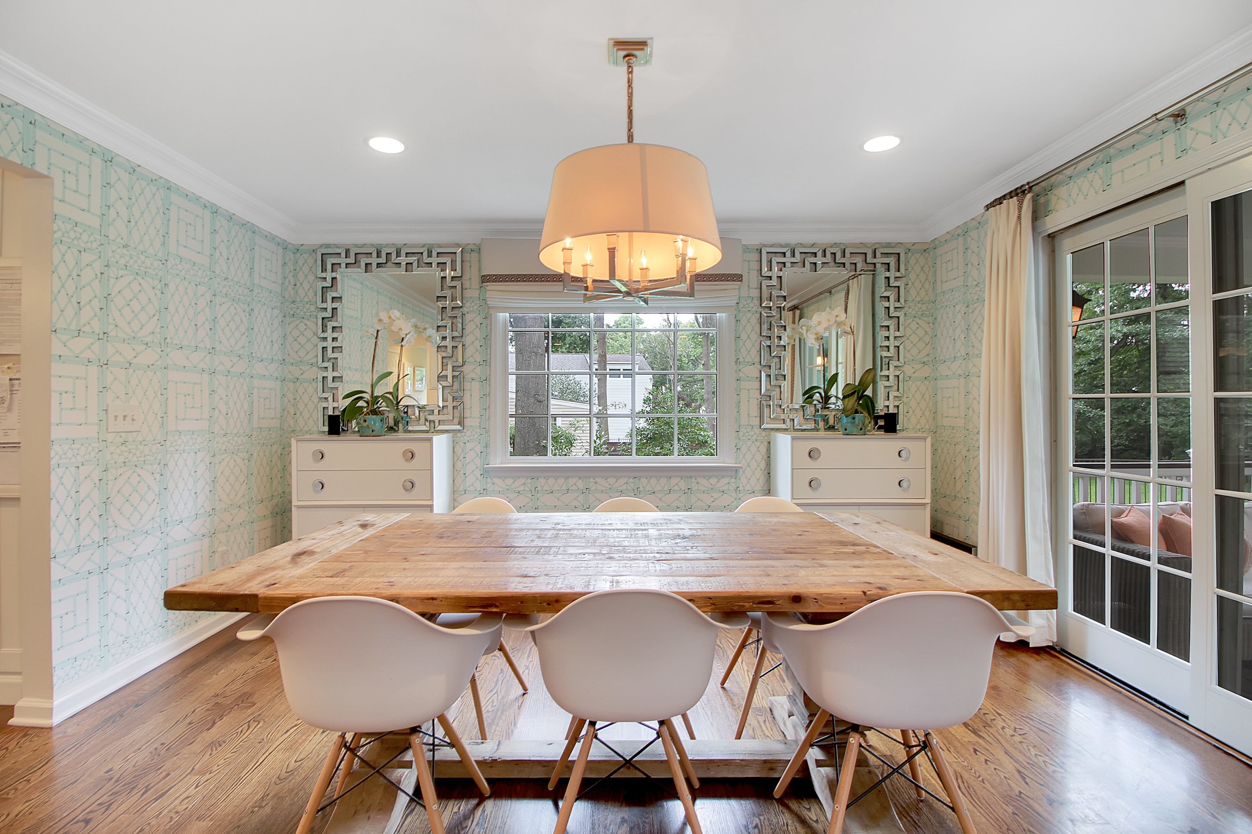 167 Colonial Road 