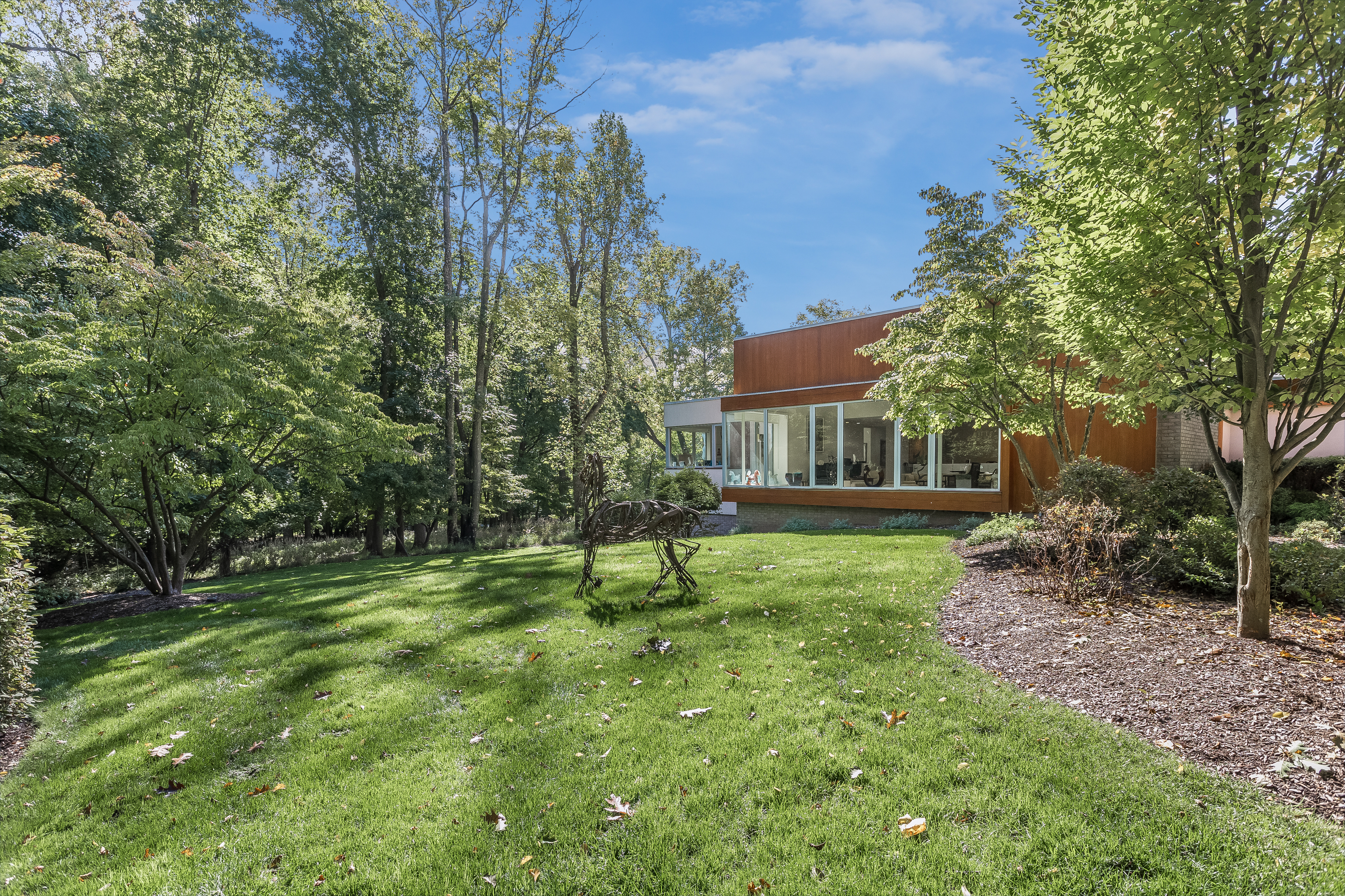 16 Tulip Avenue 