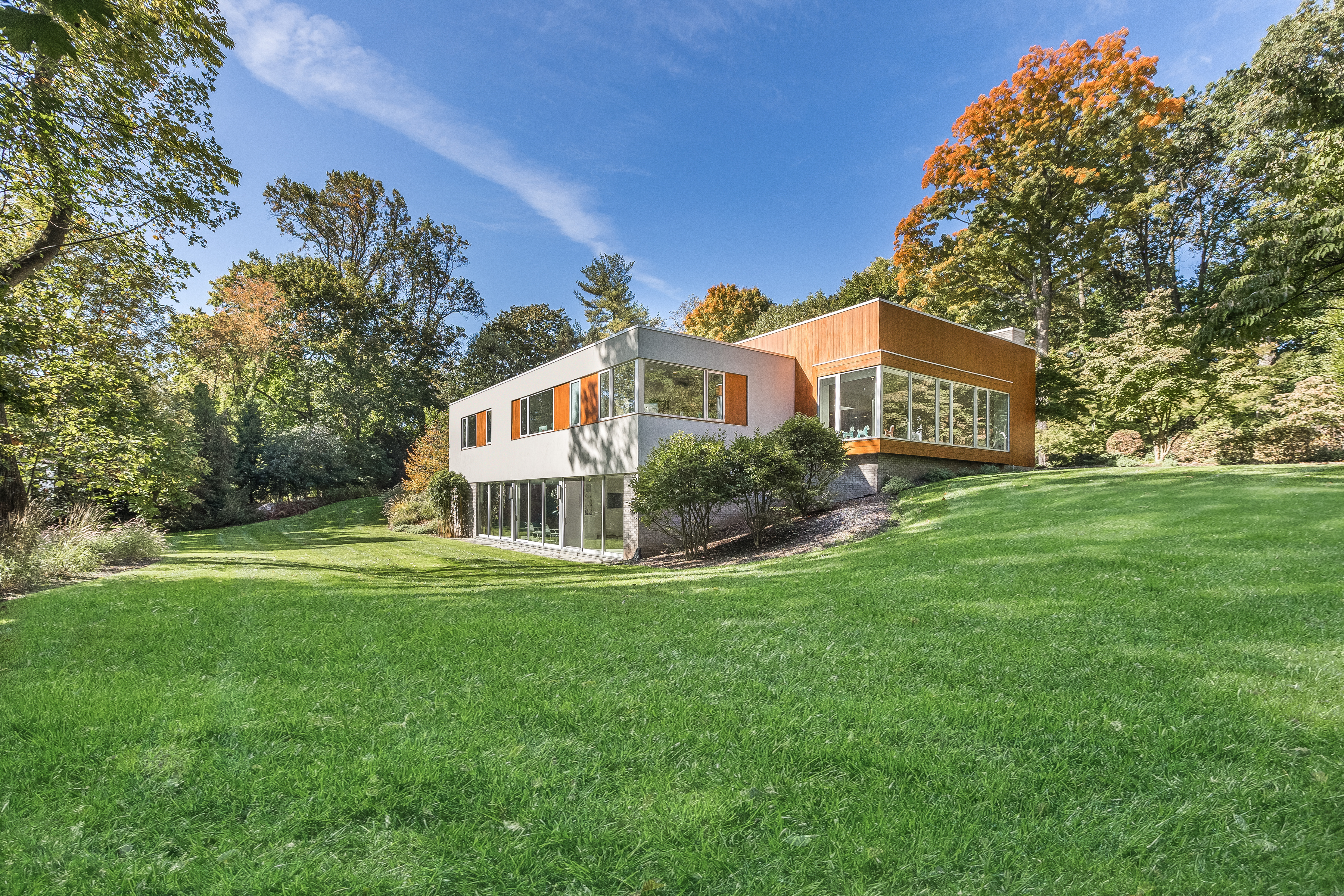 16 Tulip Avenue 