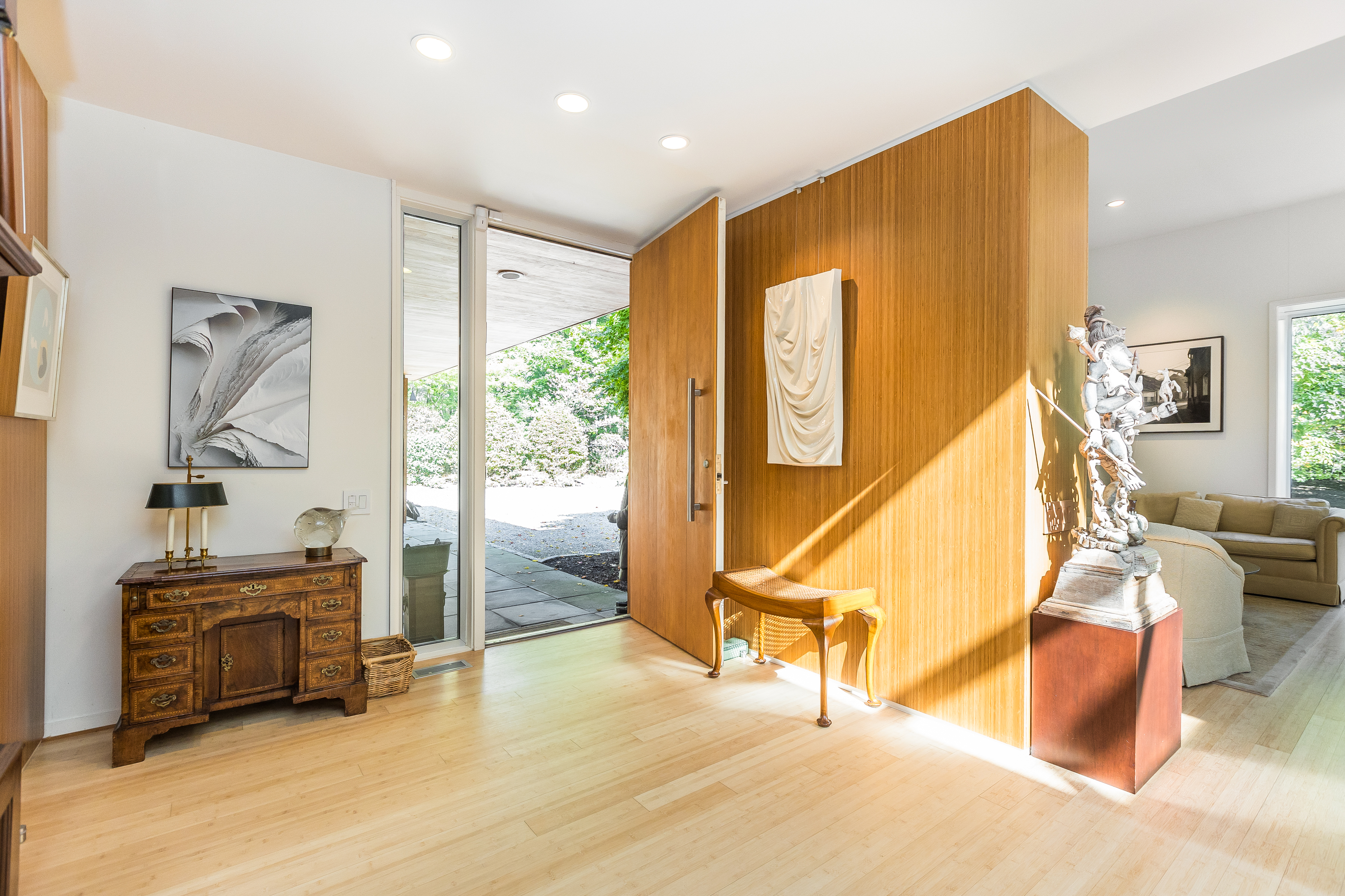 16 Tulip Avenue 