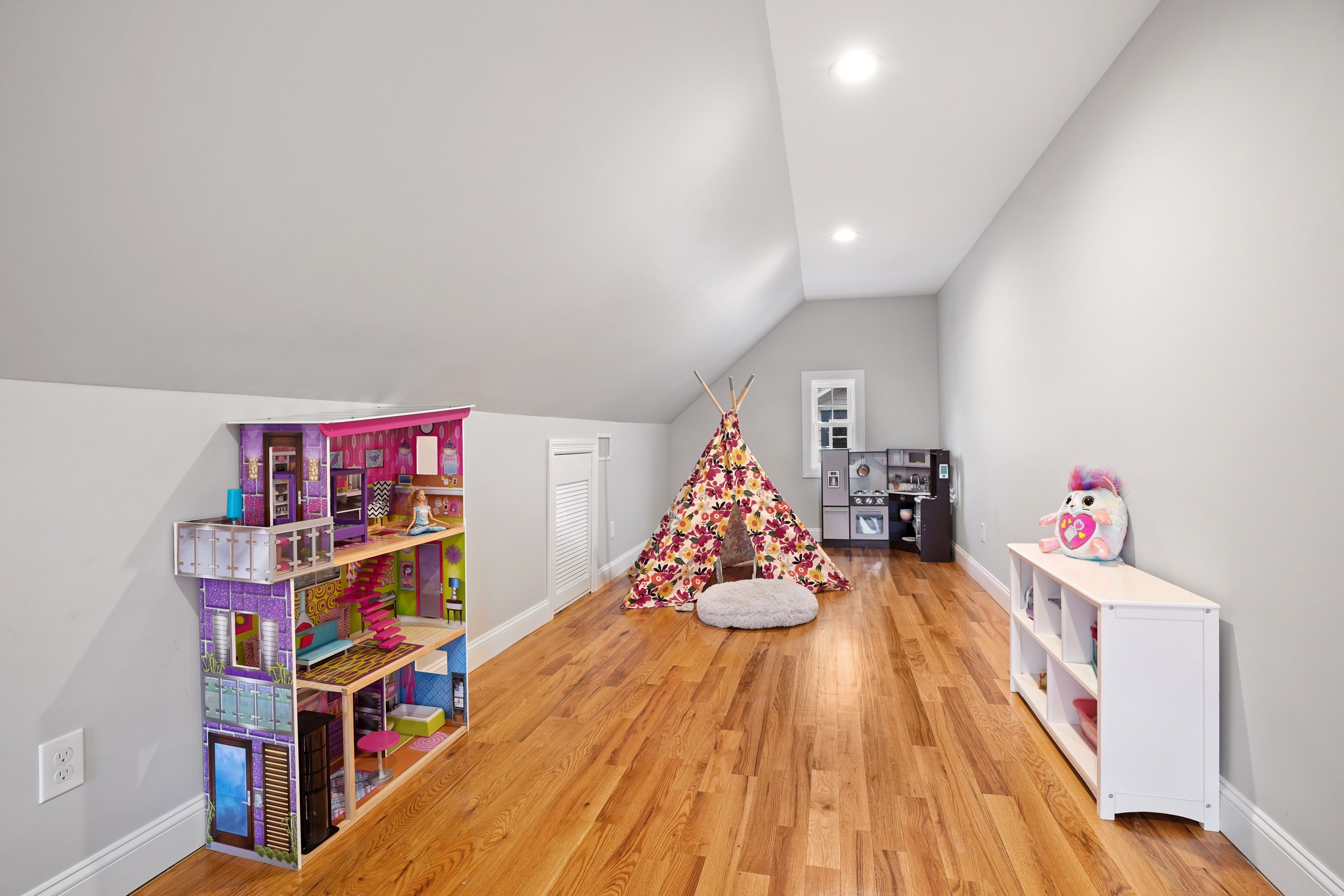 14 Stanford Pl 