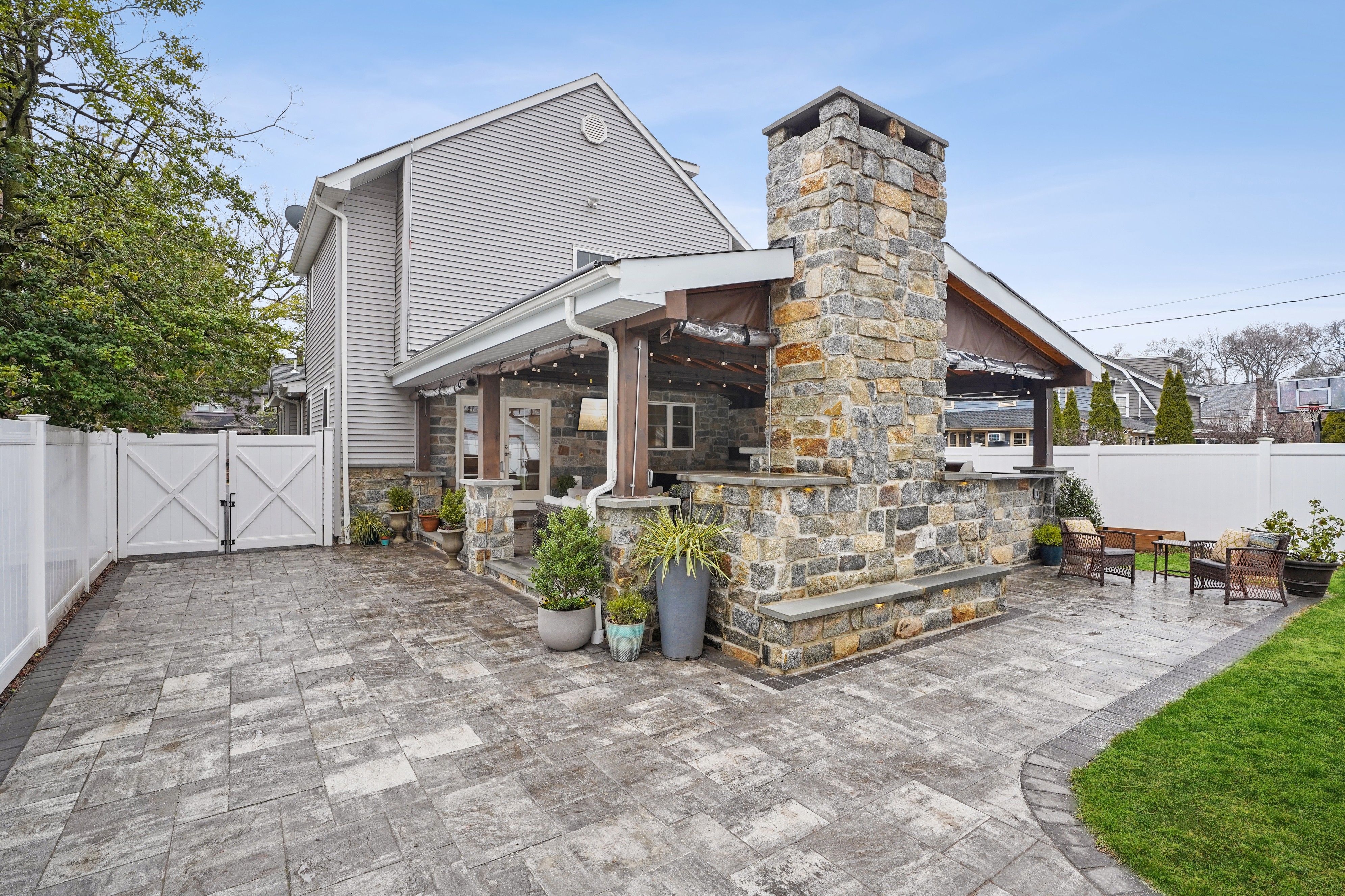 14 Stanford Pl 