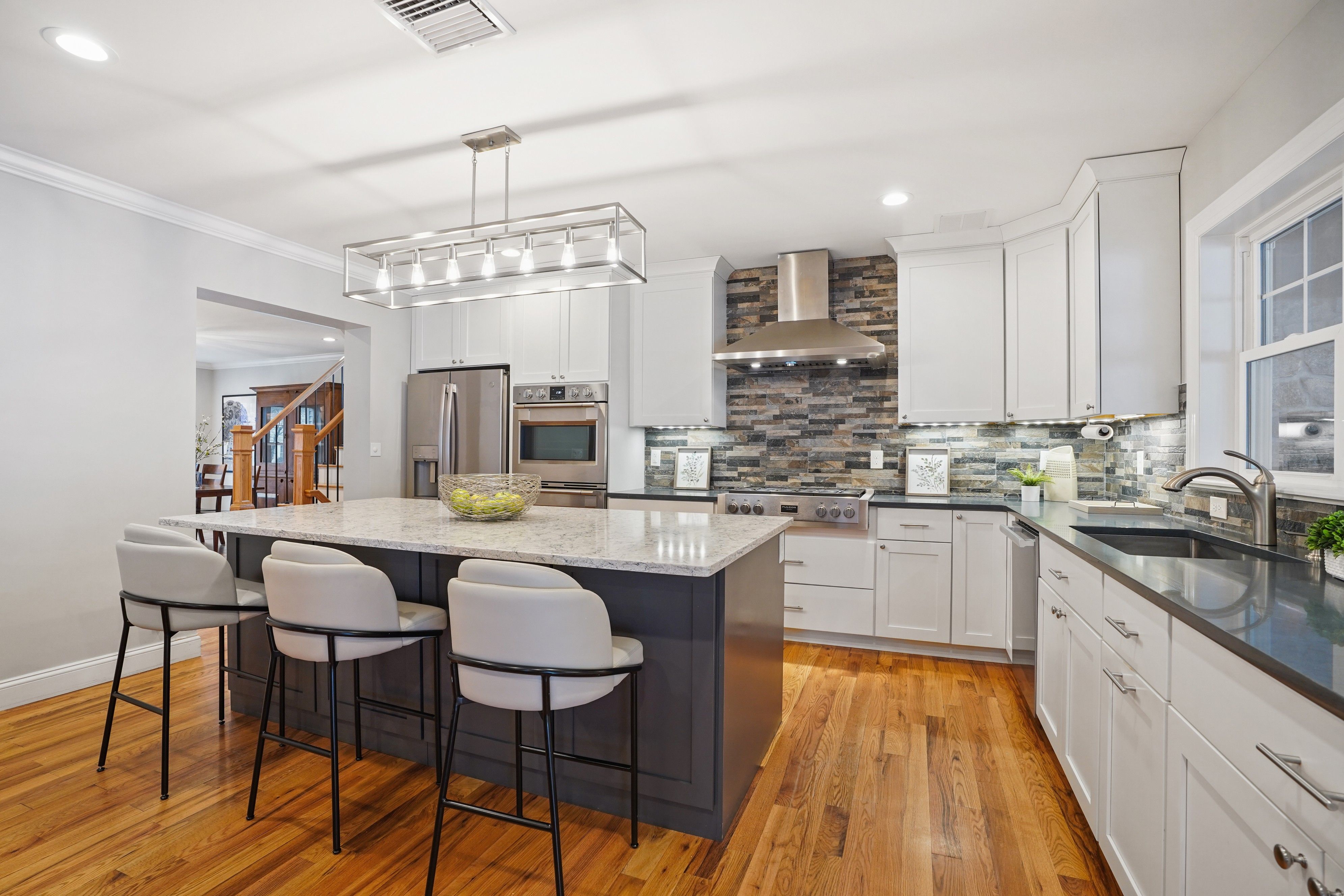 14 Stanford Pl 