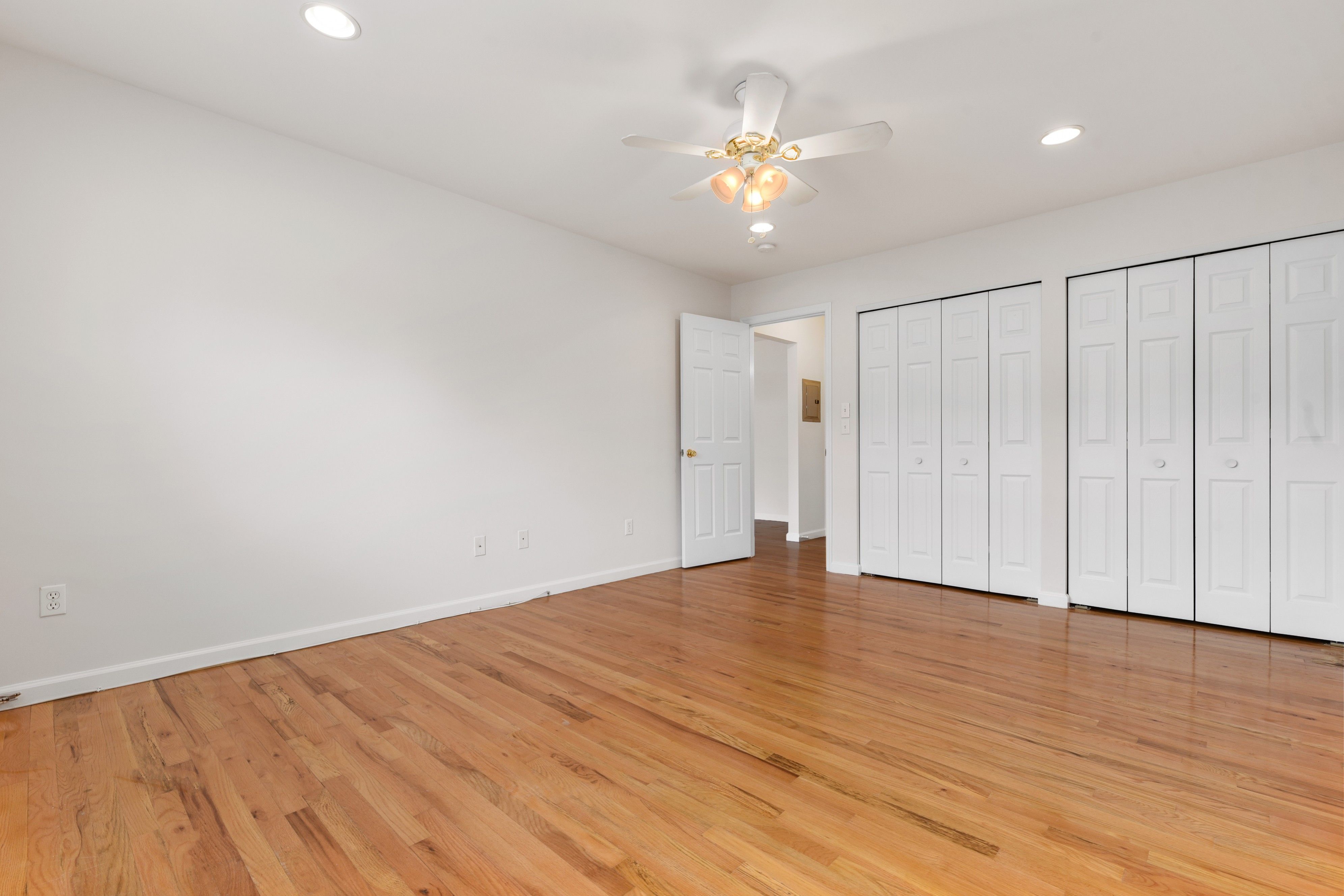 304 Hoover Ave - 35 Unit# 35