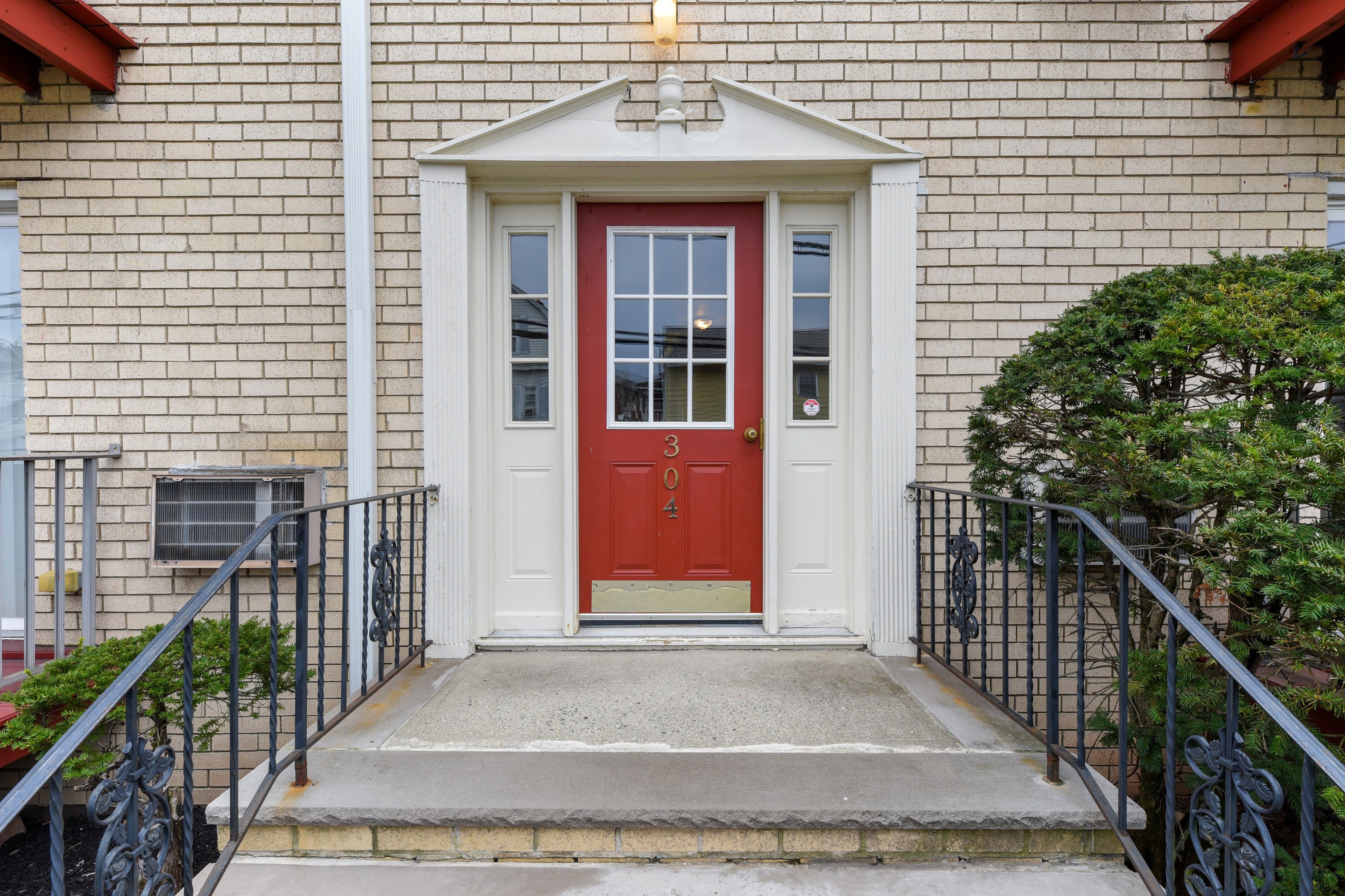 304 Hoover Ave - 35 Unit# 35