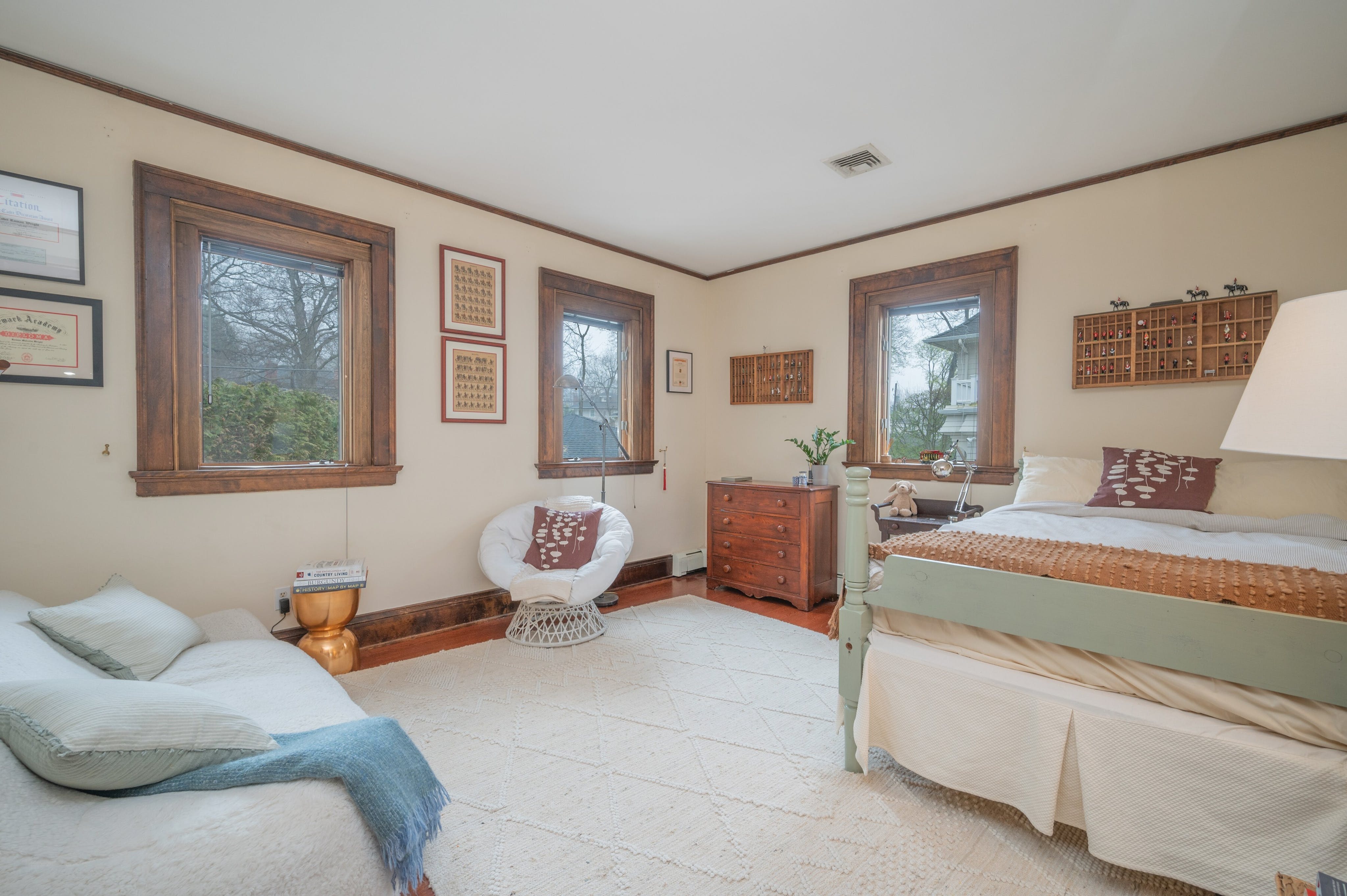37 Waldron Avenue 