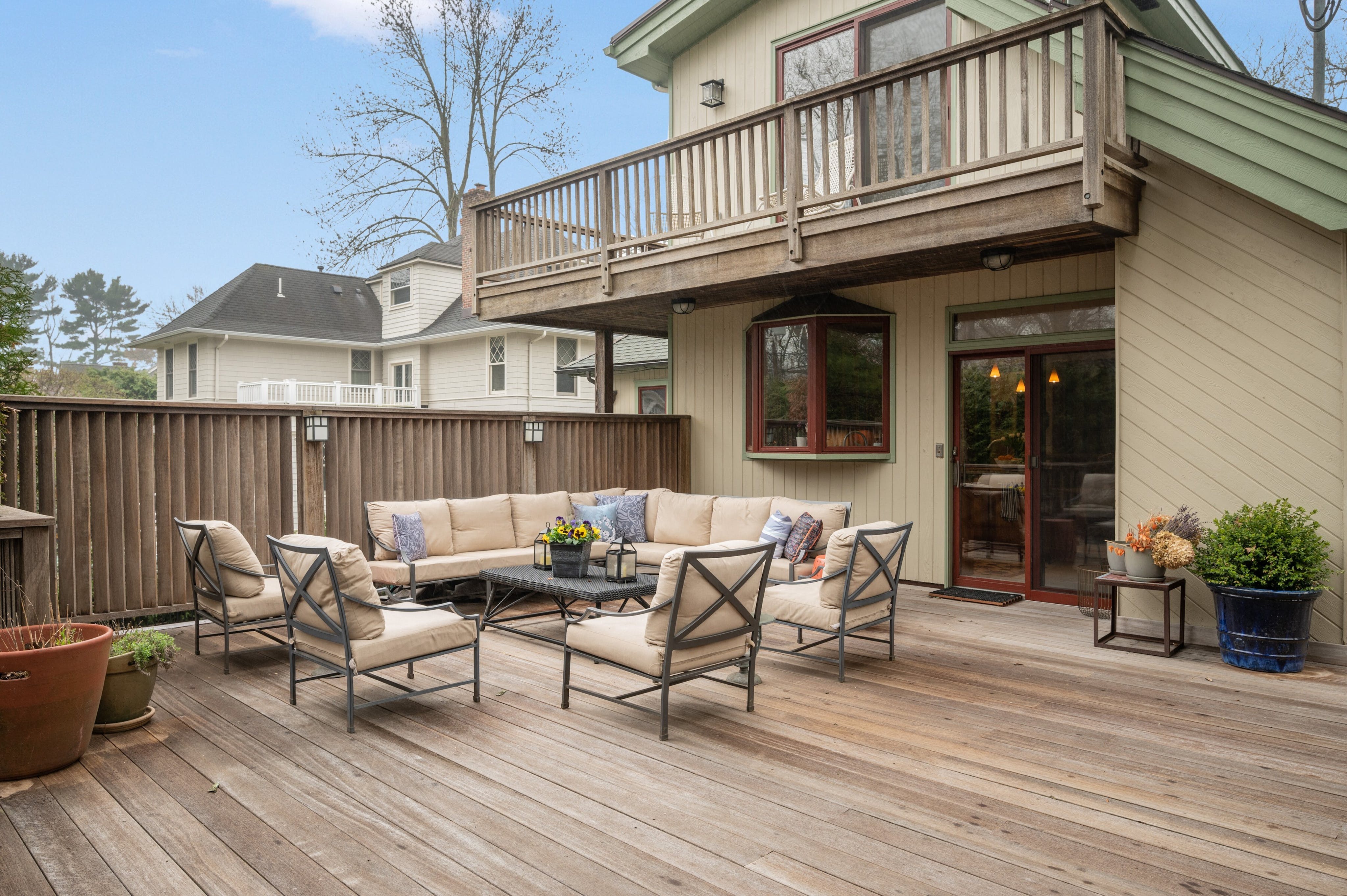 37 Waldron Avenue 