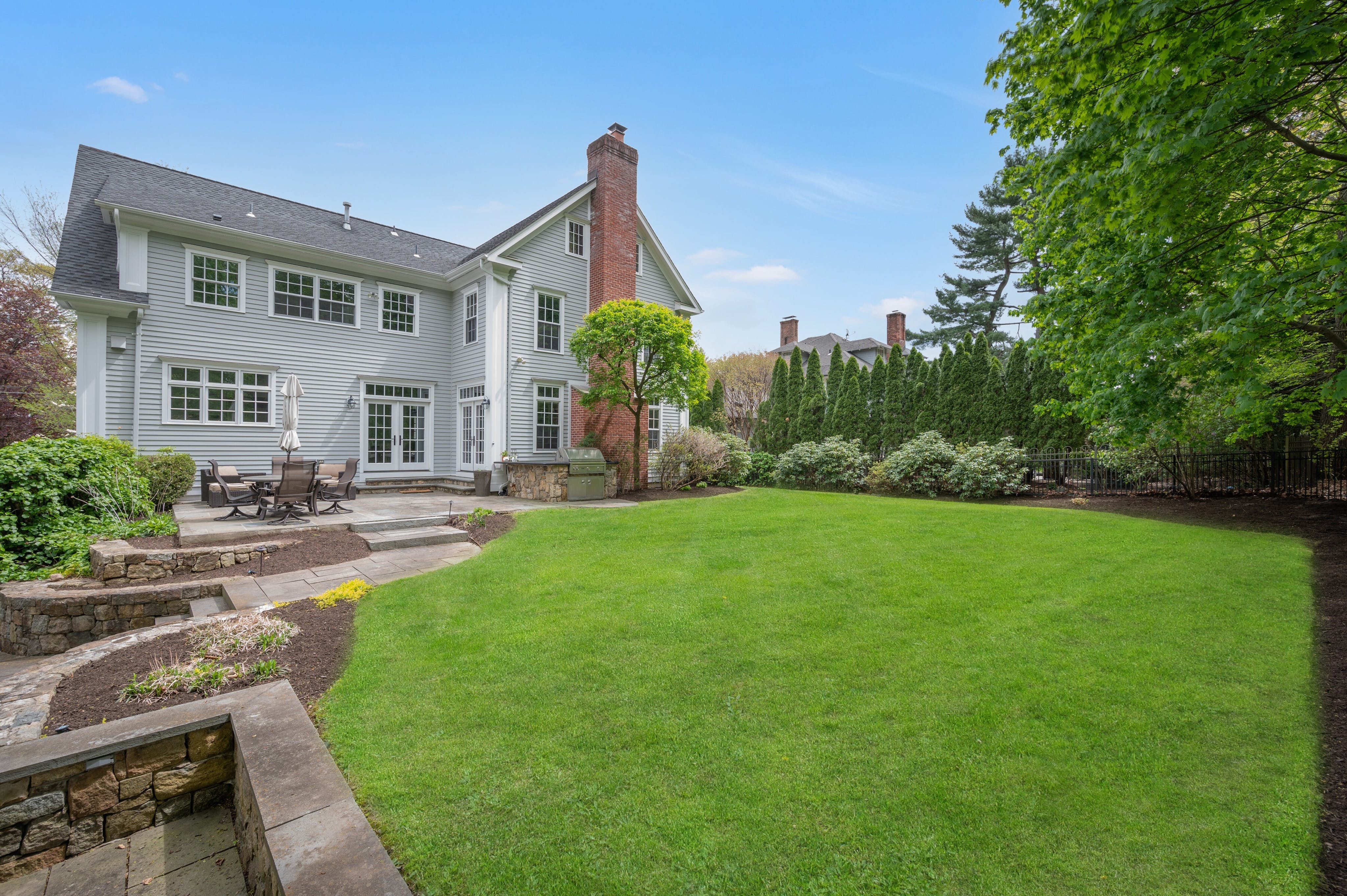 15 Hillside Avenue 