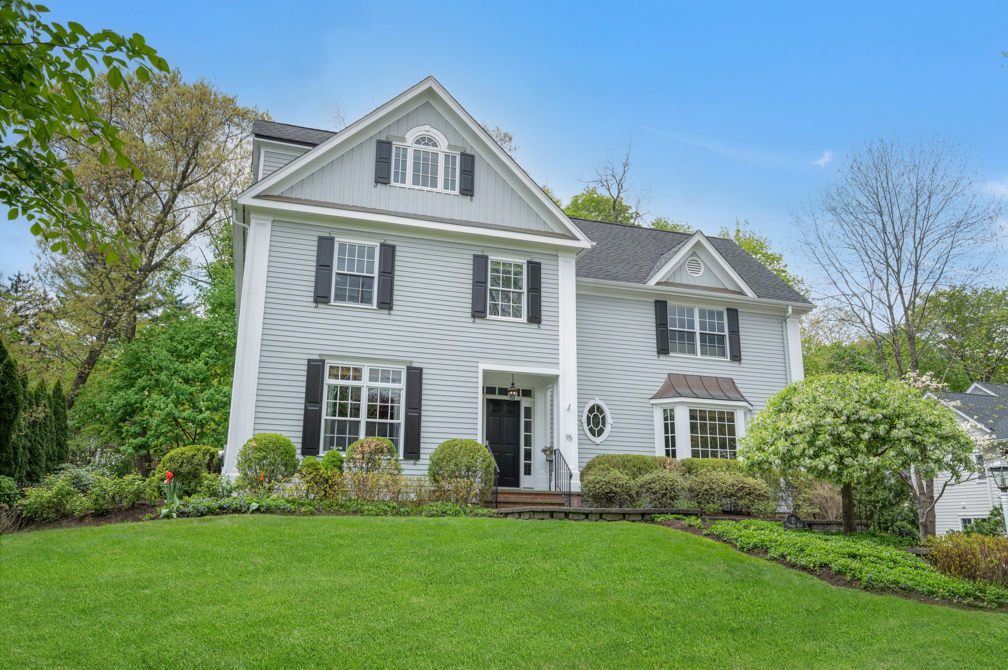 15 Hillside Avenue 