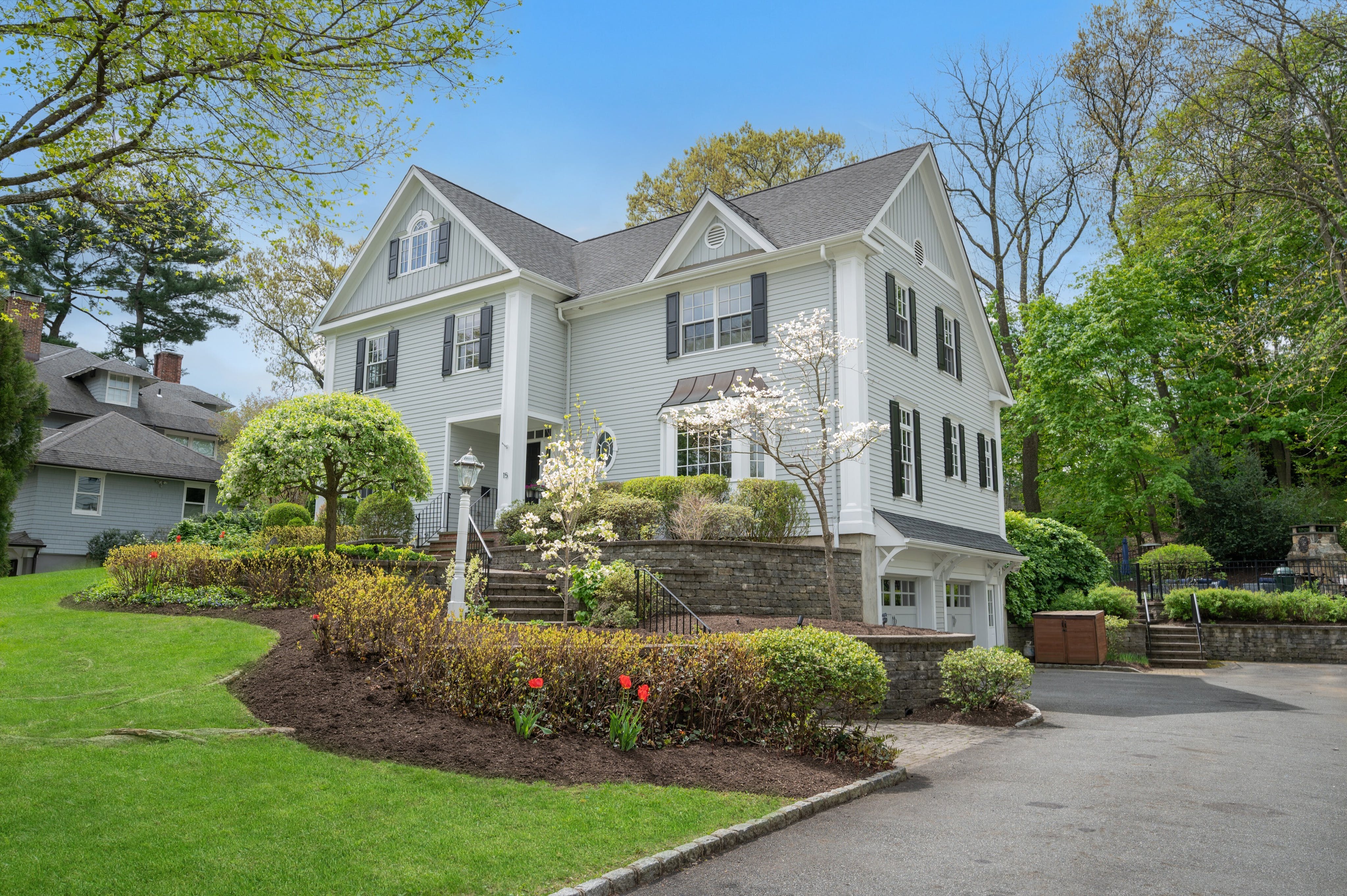 15 Hillside Avenue 