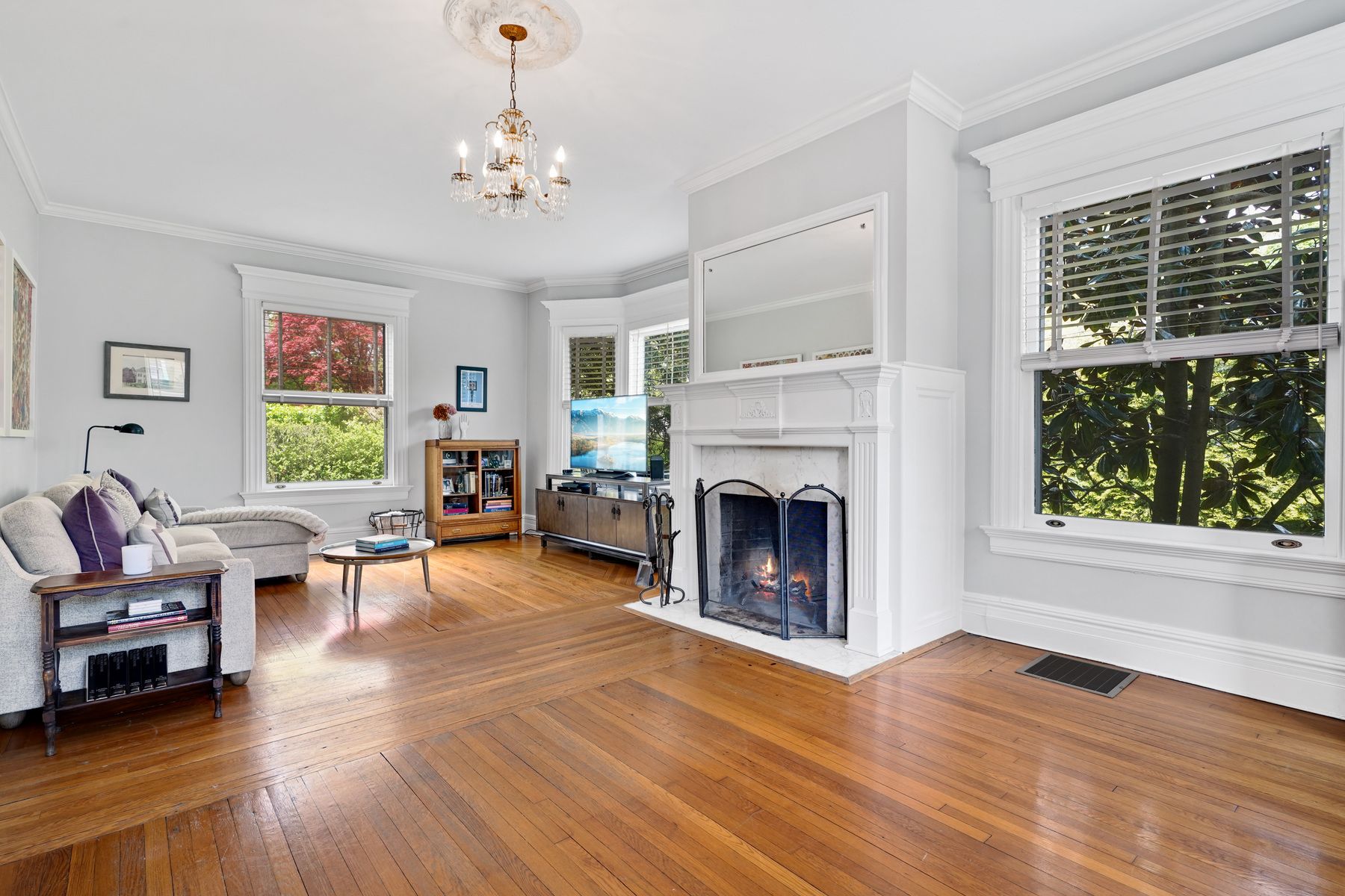 109 Maple Street 