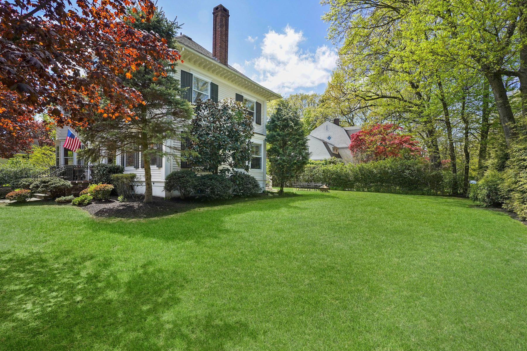 109 Maple Street 